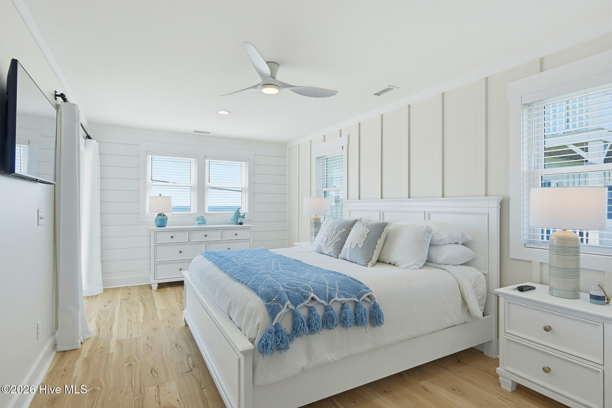 1121 New River Inlet Road Property Photo 45