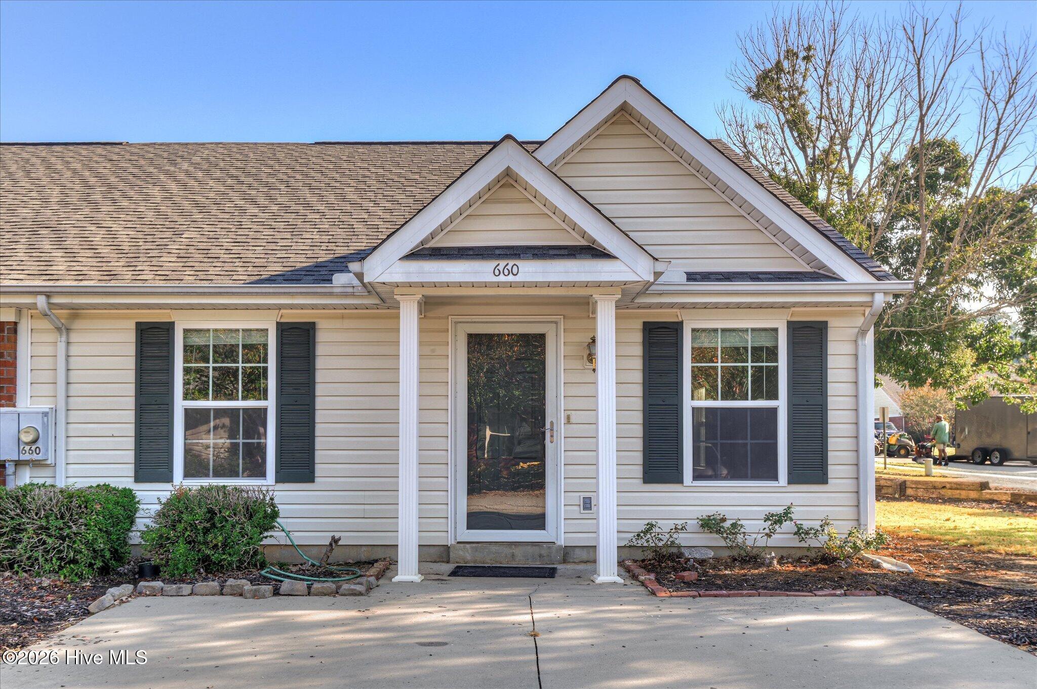 660 Brook Trail Property Photo 1