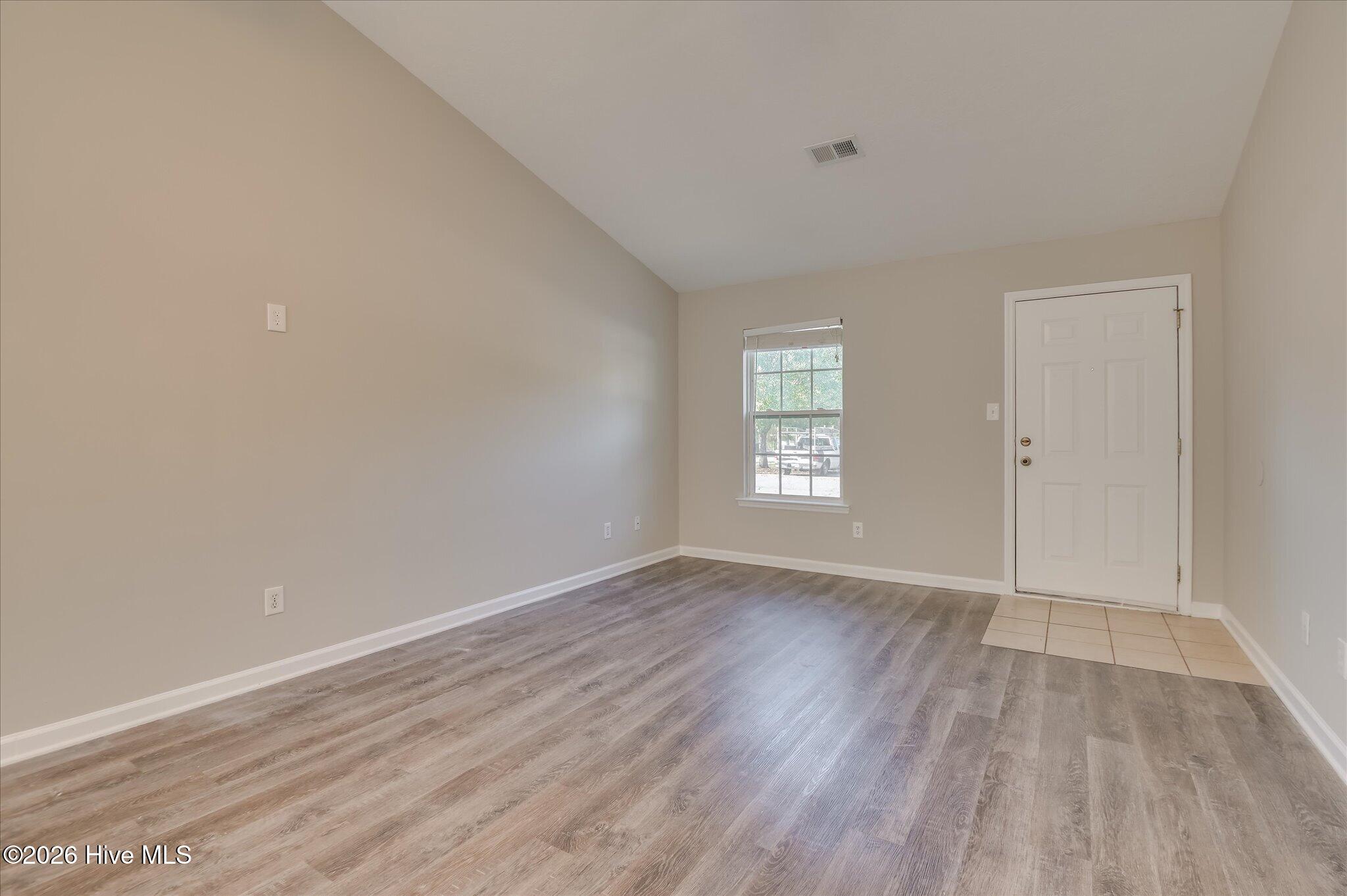 660 Brook Trail Property Photo 6