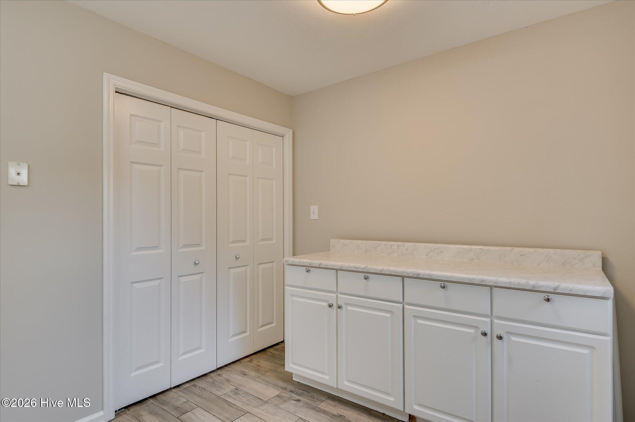 660 Brook Trail Property Photo 17