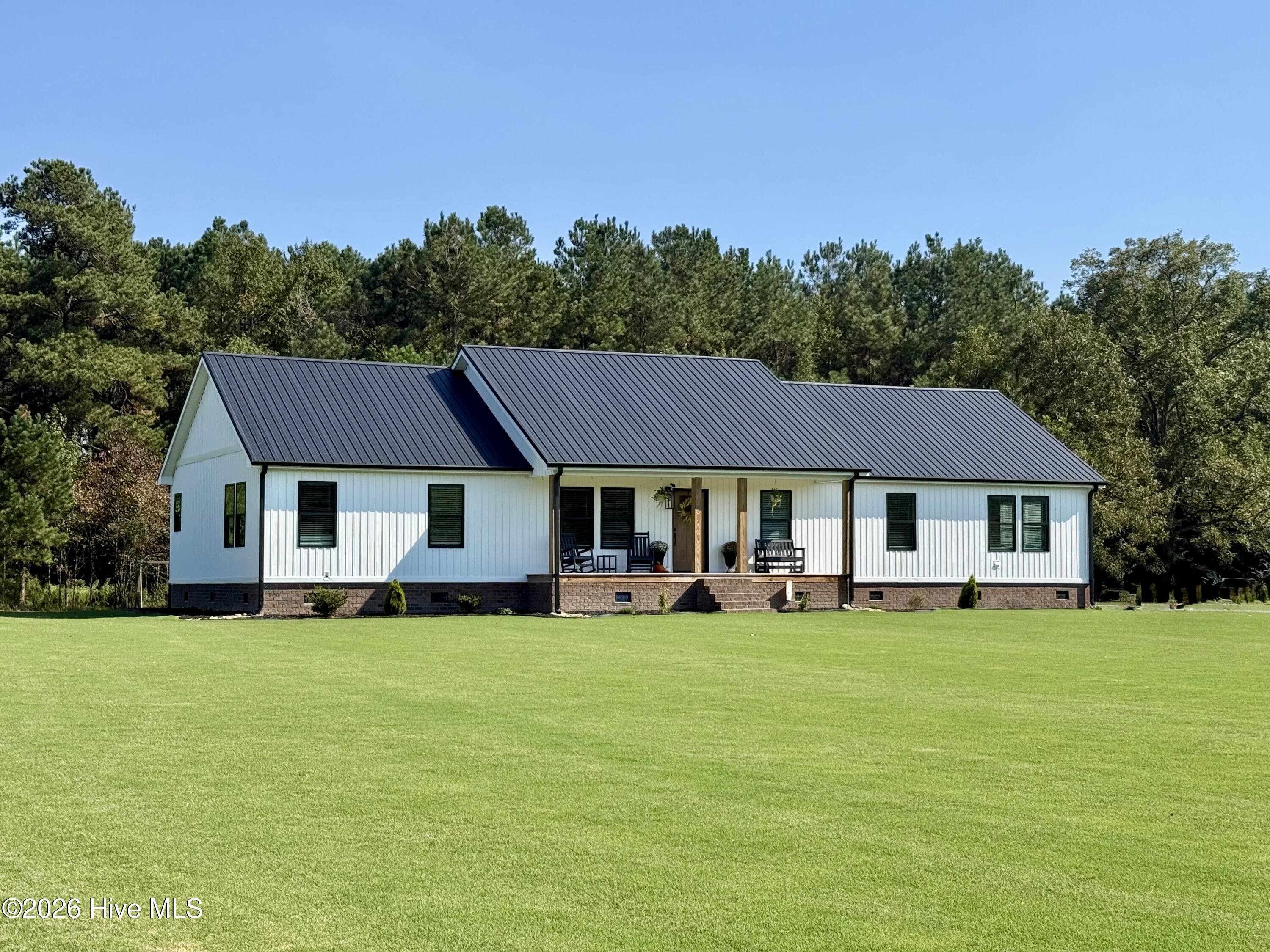 1052 Osbourne Road Property Photo 1