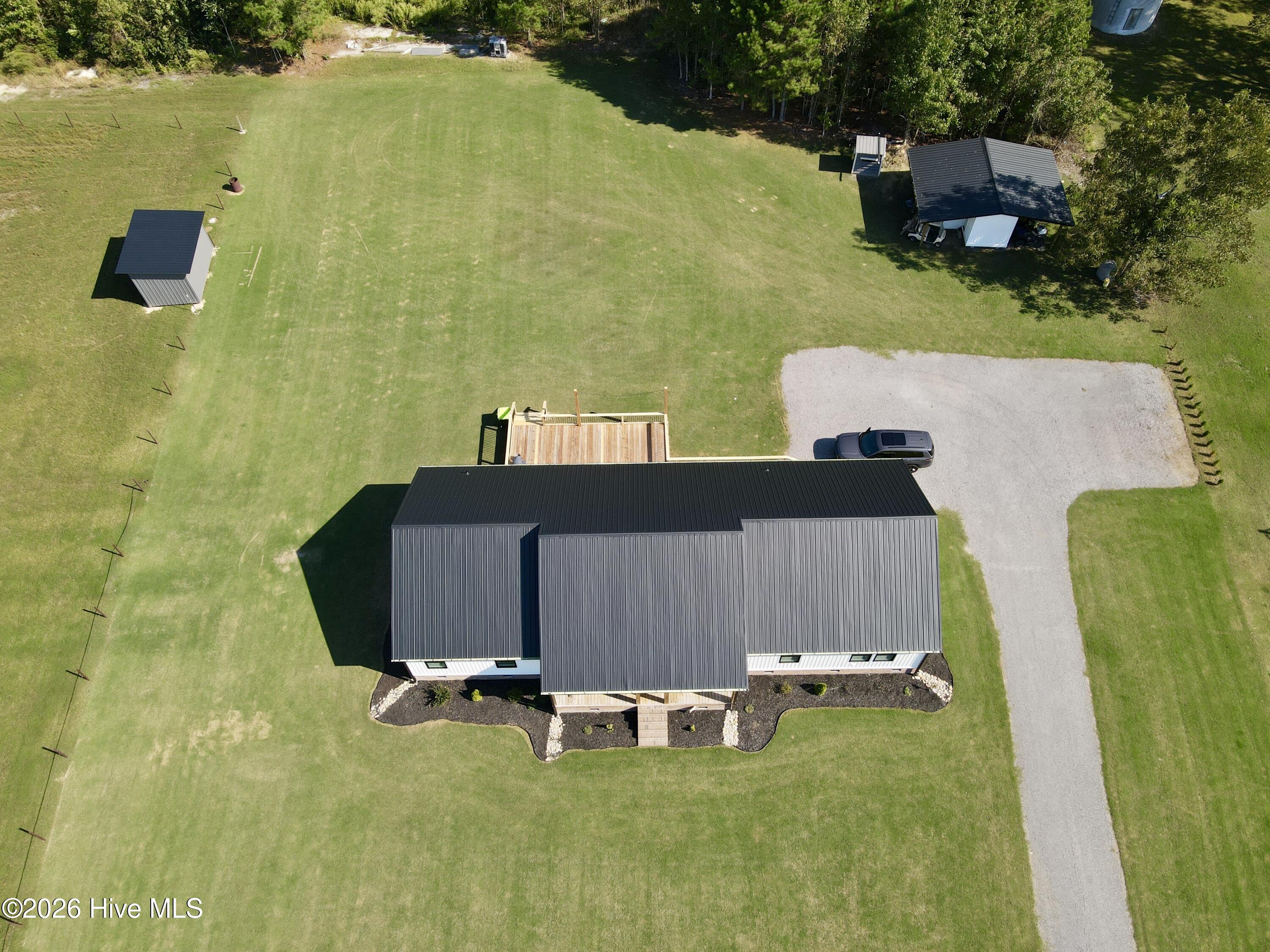 1052 Osbourne Road Property Photo 6