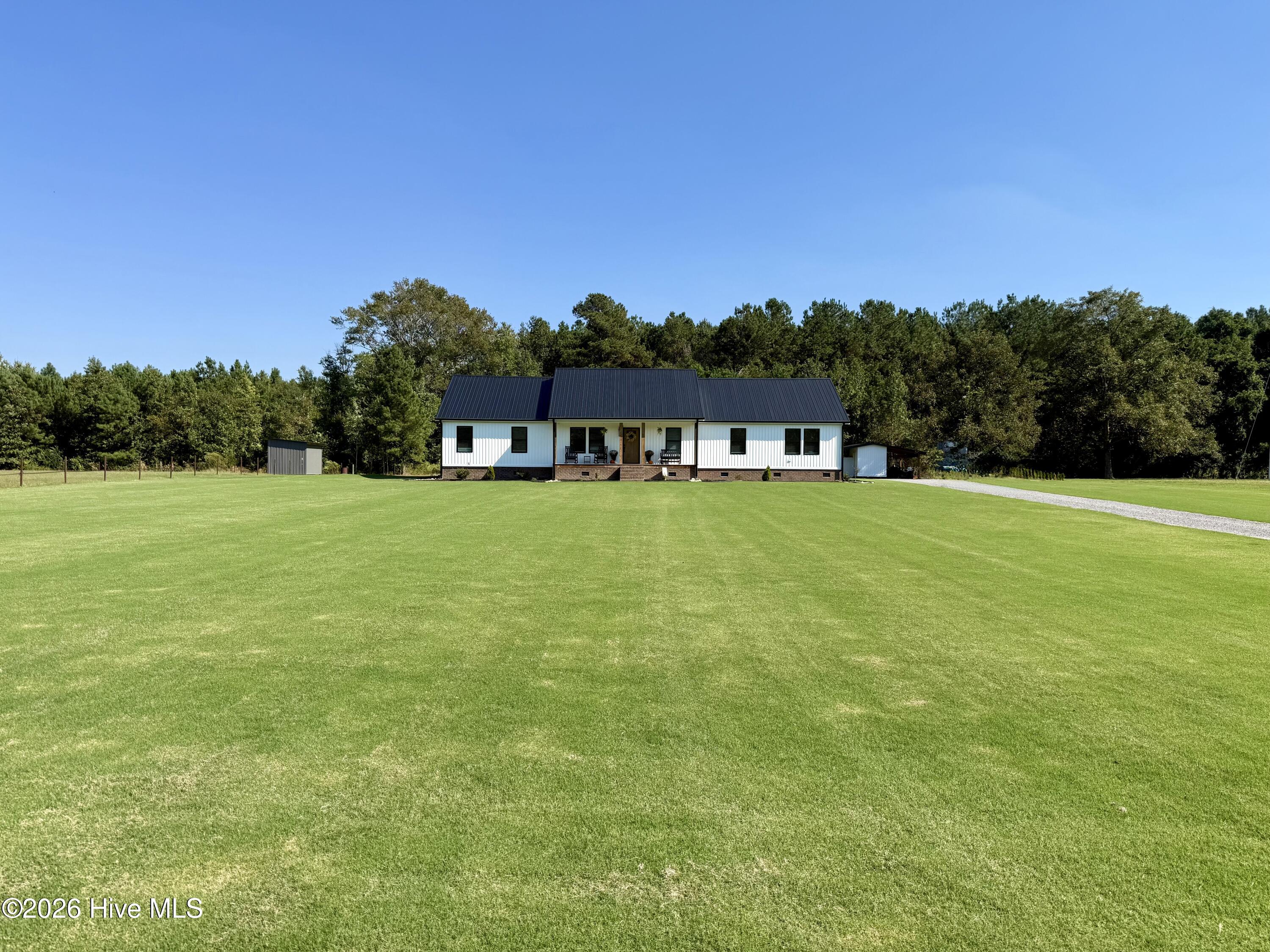 1052 Osbourne Road Property Photo 7