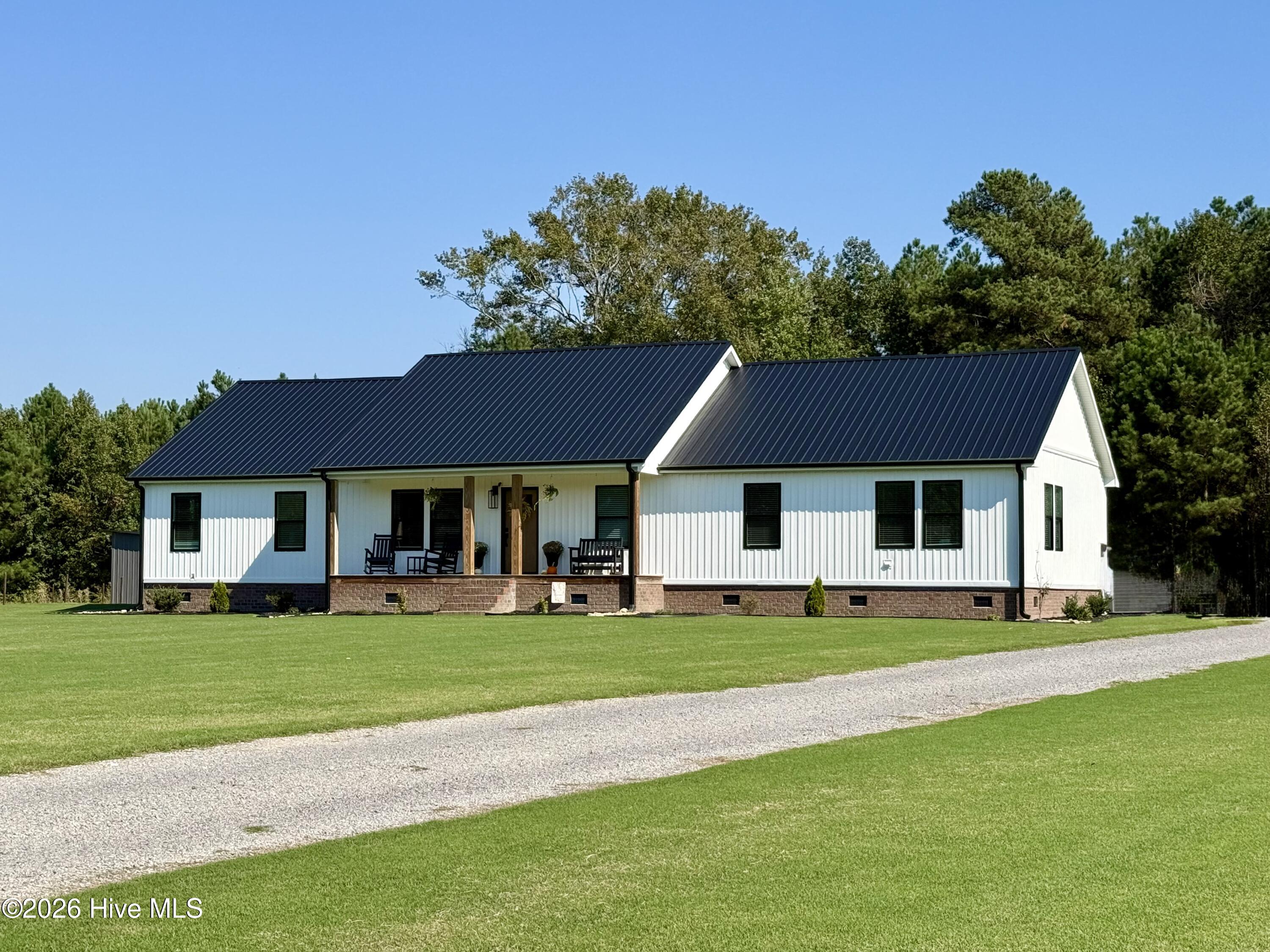 1052 Osbourne Road Property Photo 10