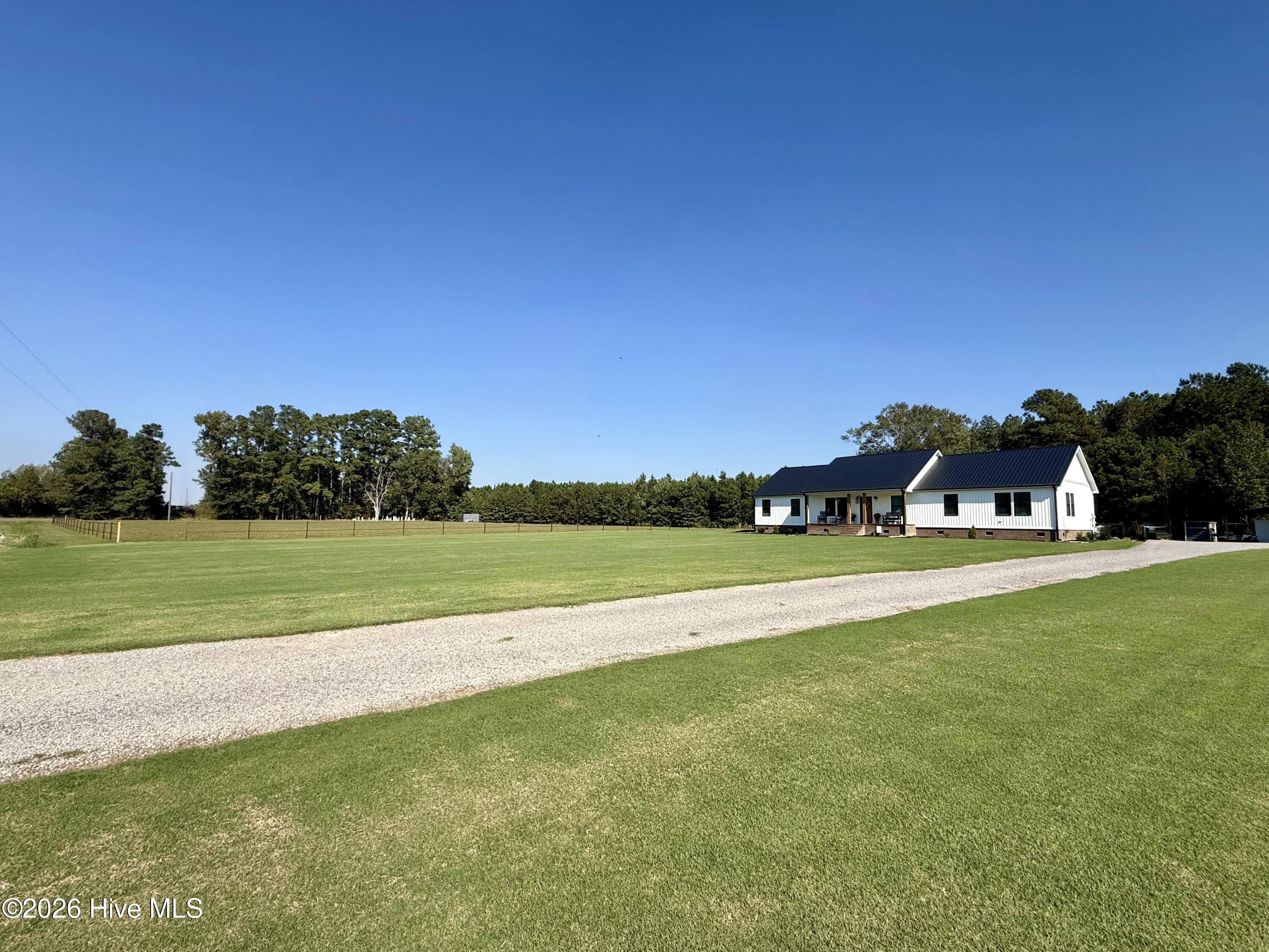 1052 Osbourne Road Property Photo 11