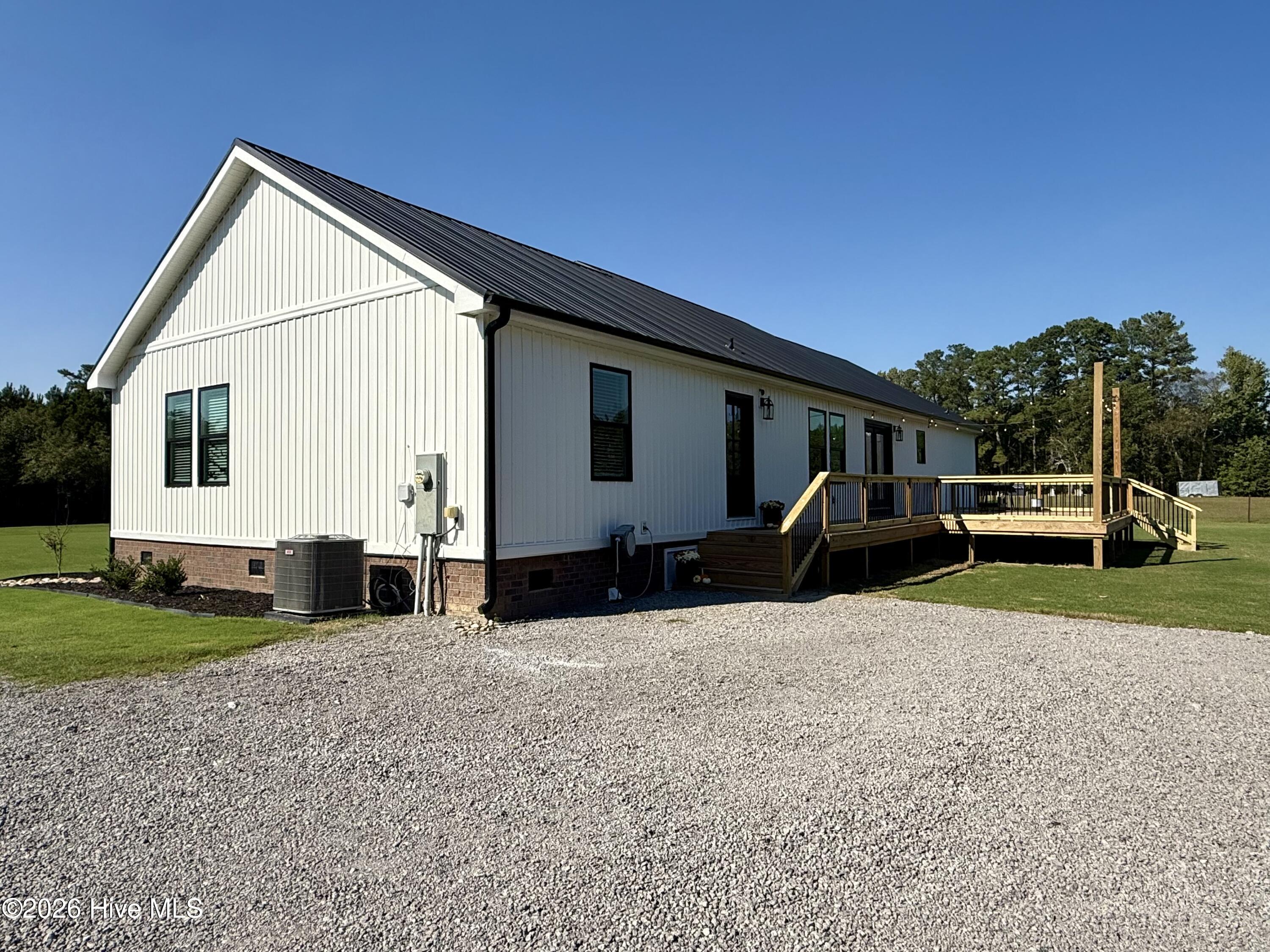 1052 Osbourne Road Property Photo 14