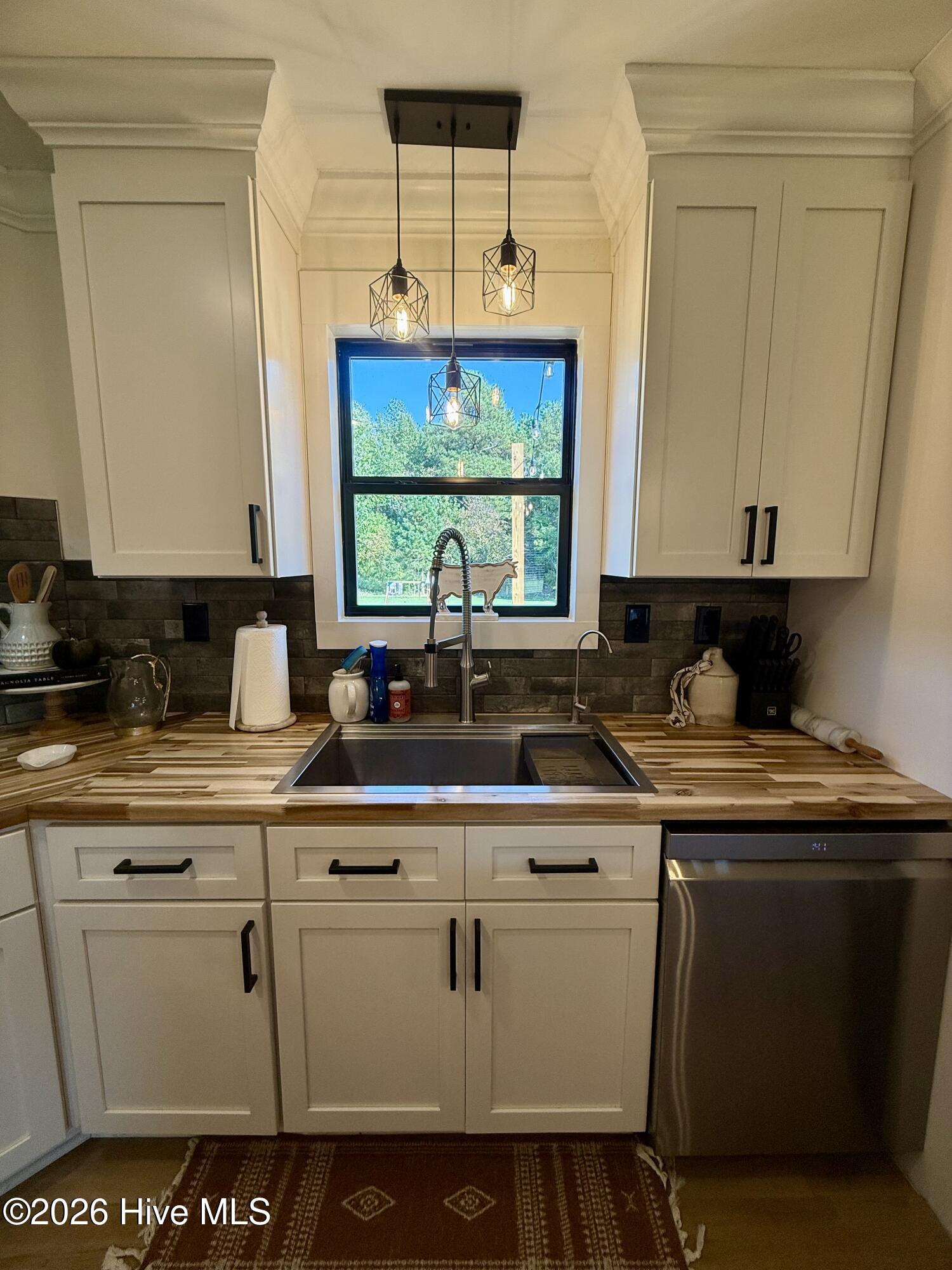 1052 Osbourne Road Property Photo 45