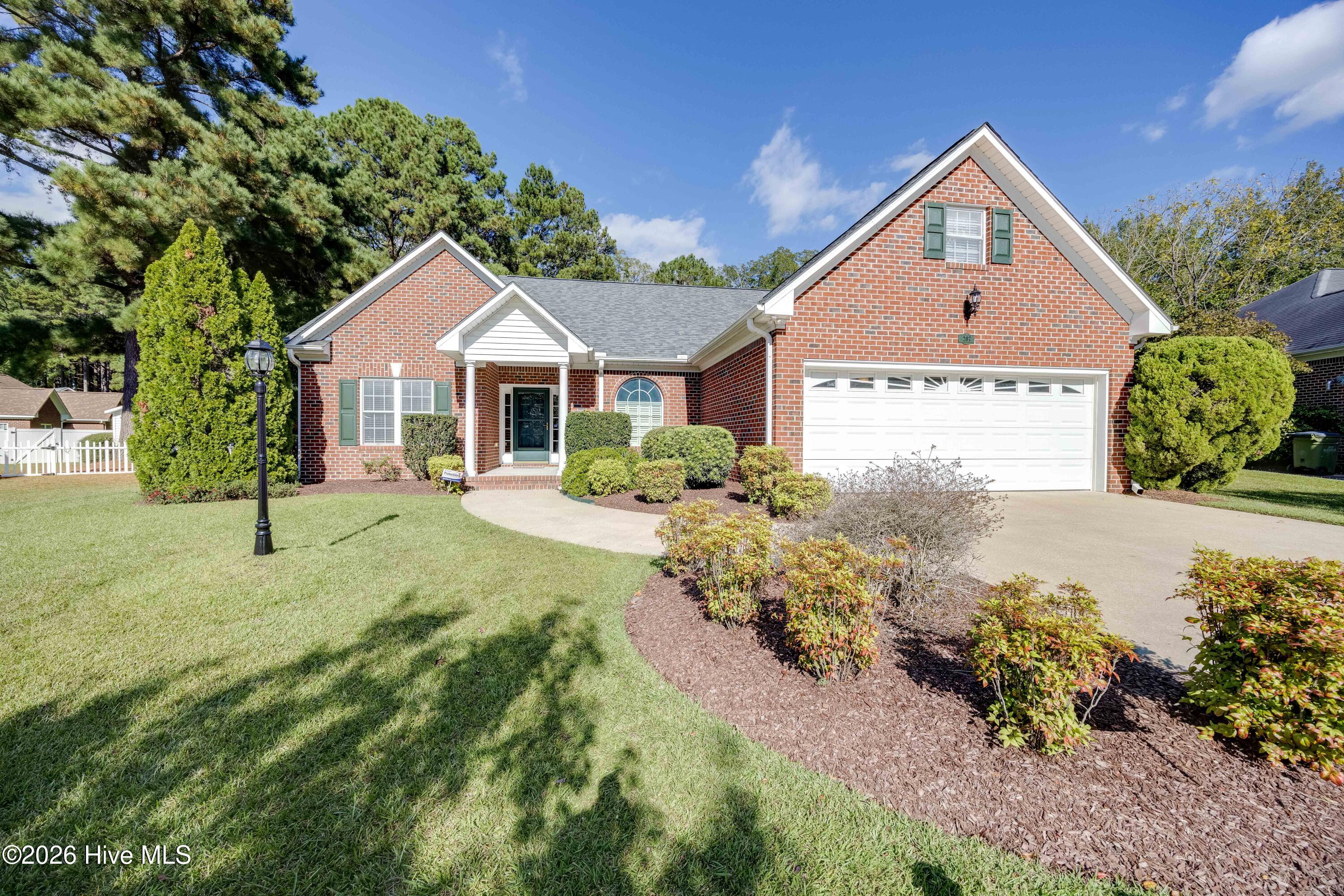 207 Inda Way Property Photo 1