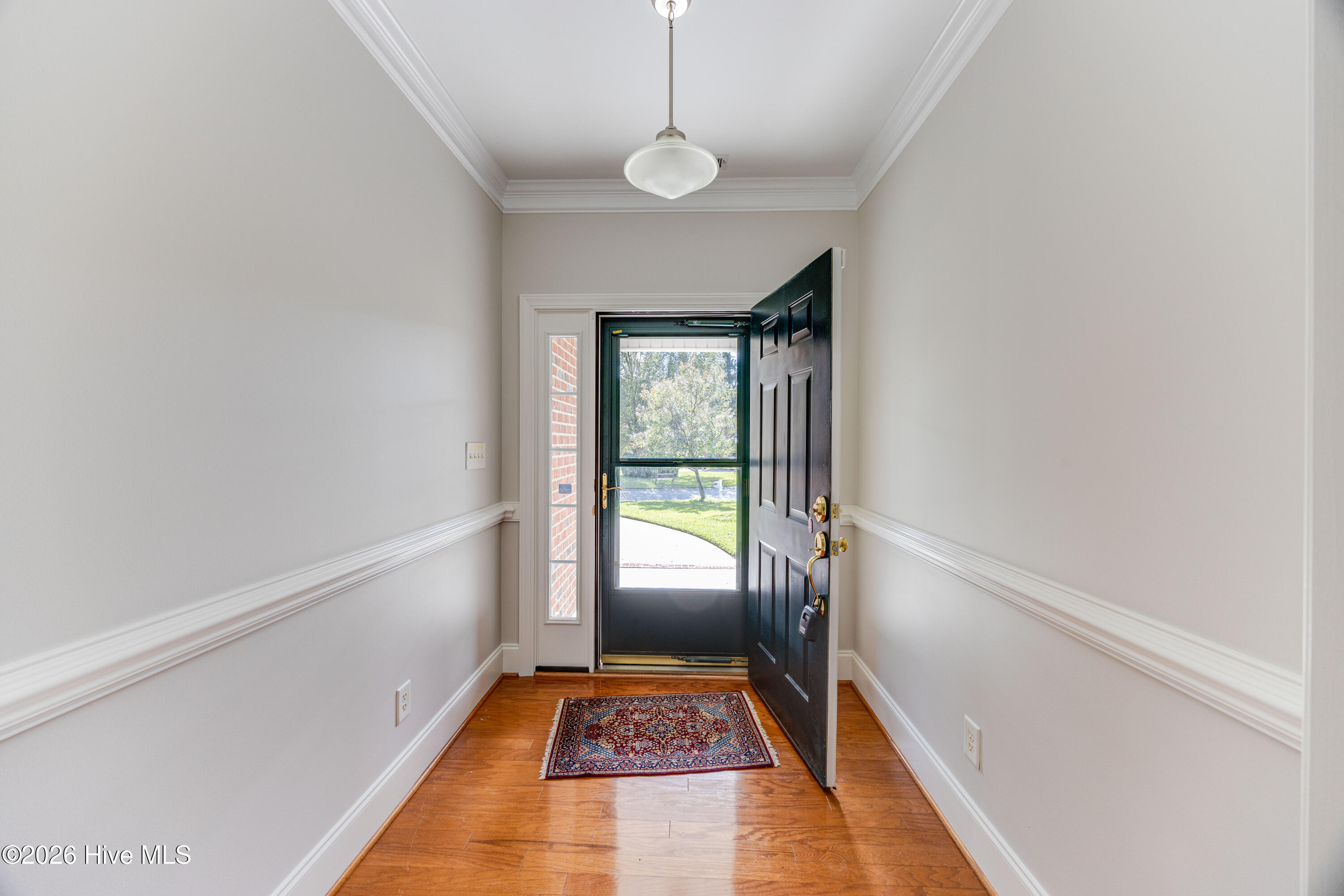 207 Inda Way Property Photo 6
