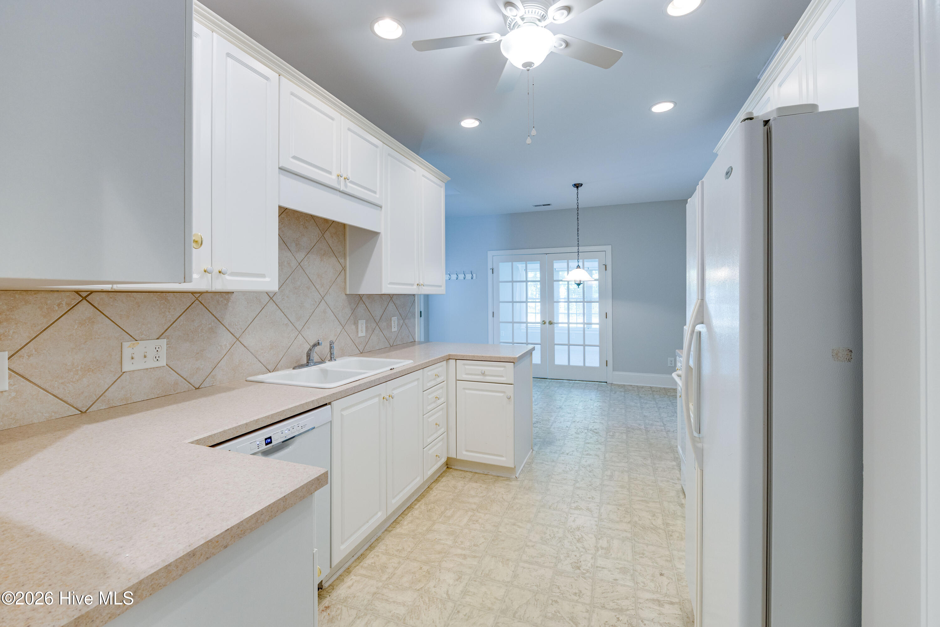 207 Inda Way Property Photo 8