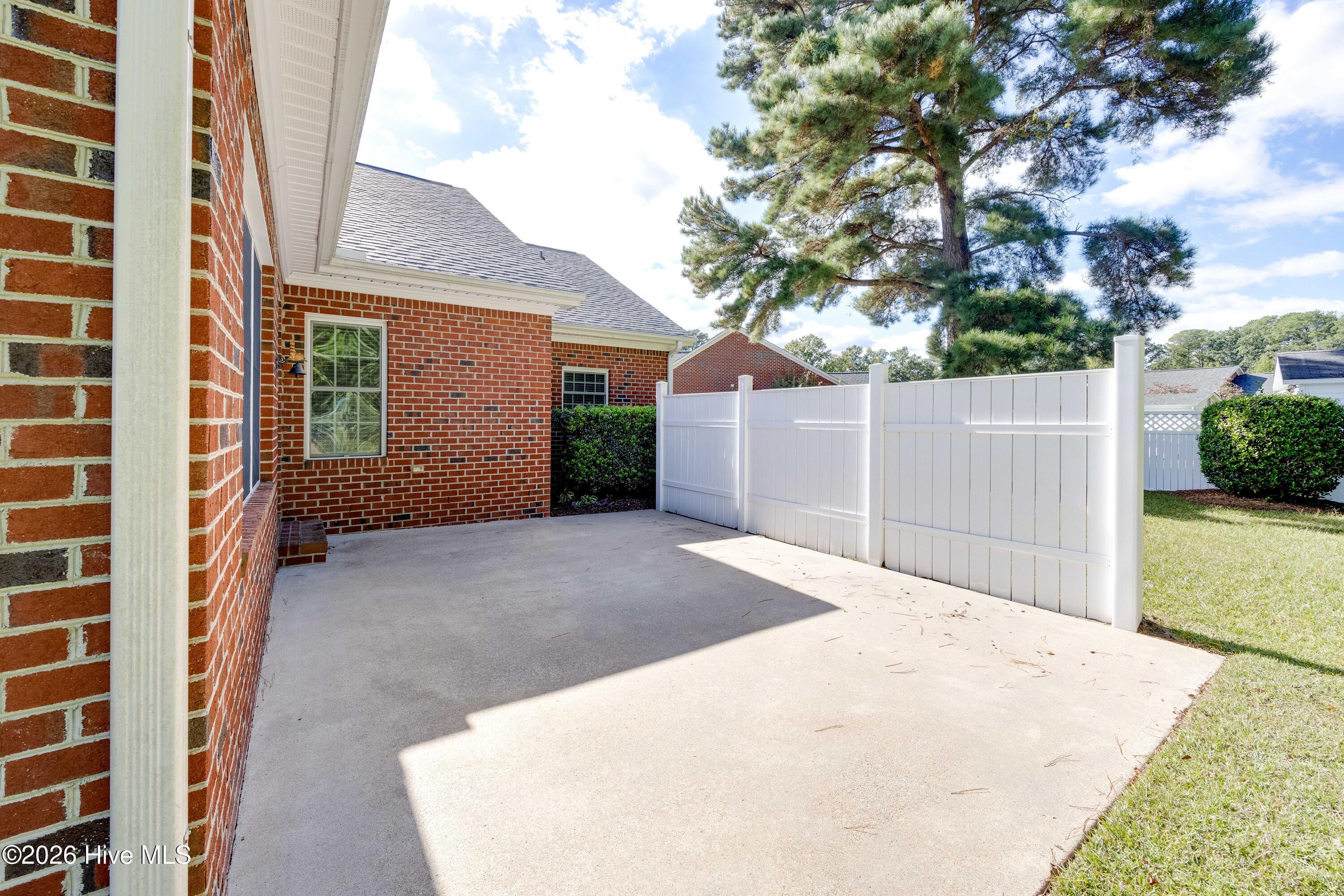 207 Inda Way Property Photo 32
