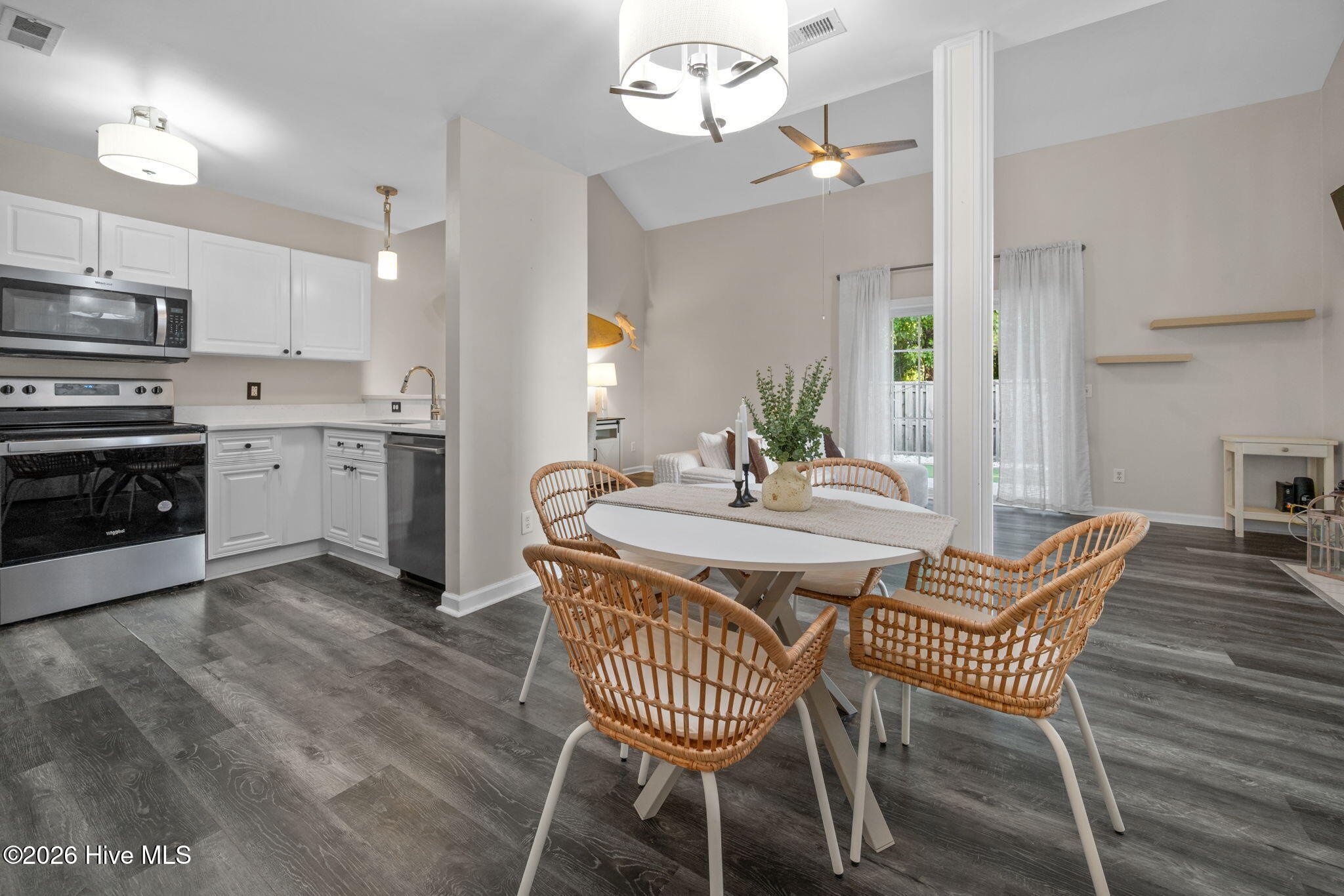 4207 Winding Branches Drive Property Photo 6