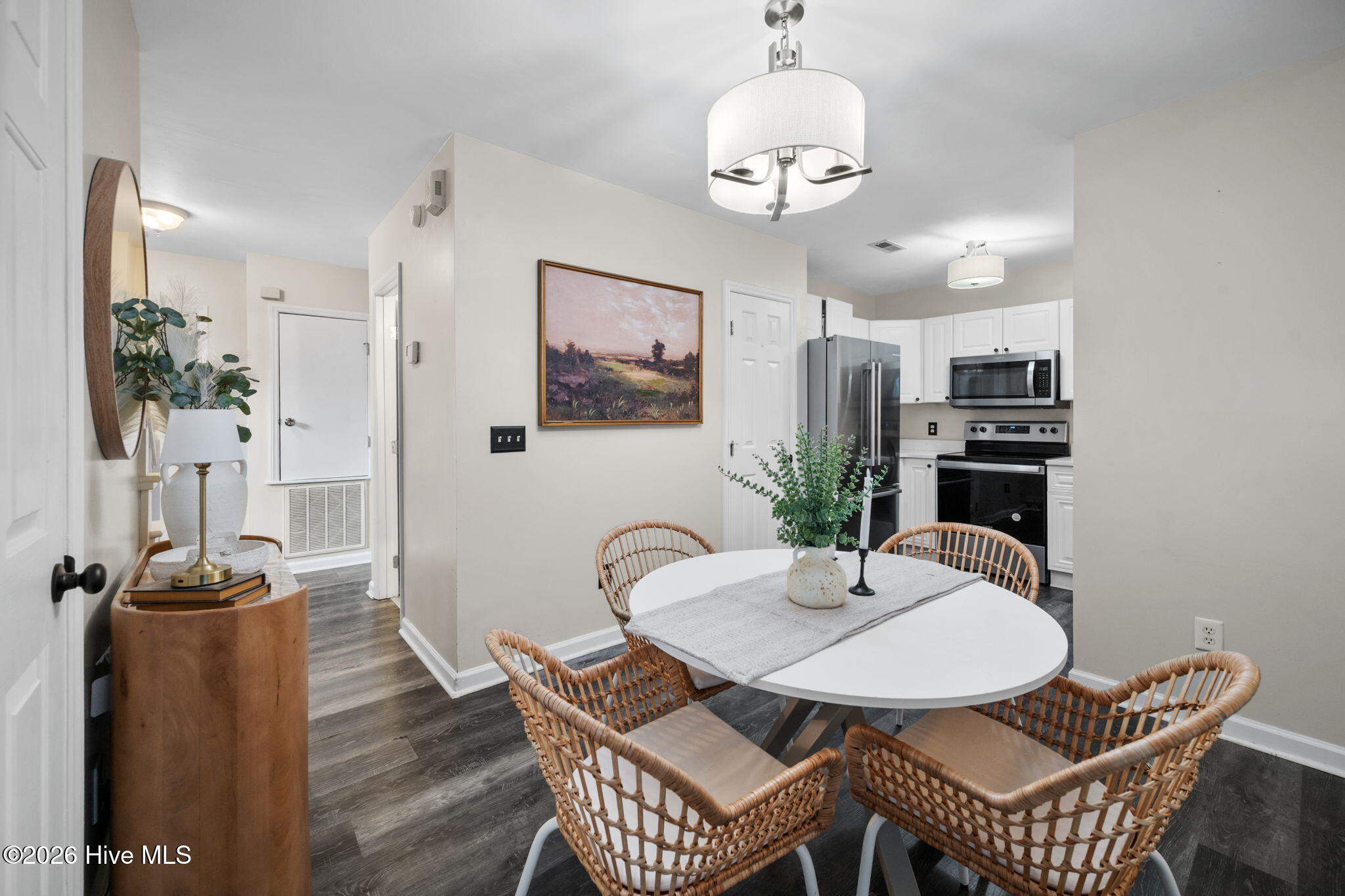 4207 Winding Branches Drive Property Photo 7