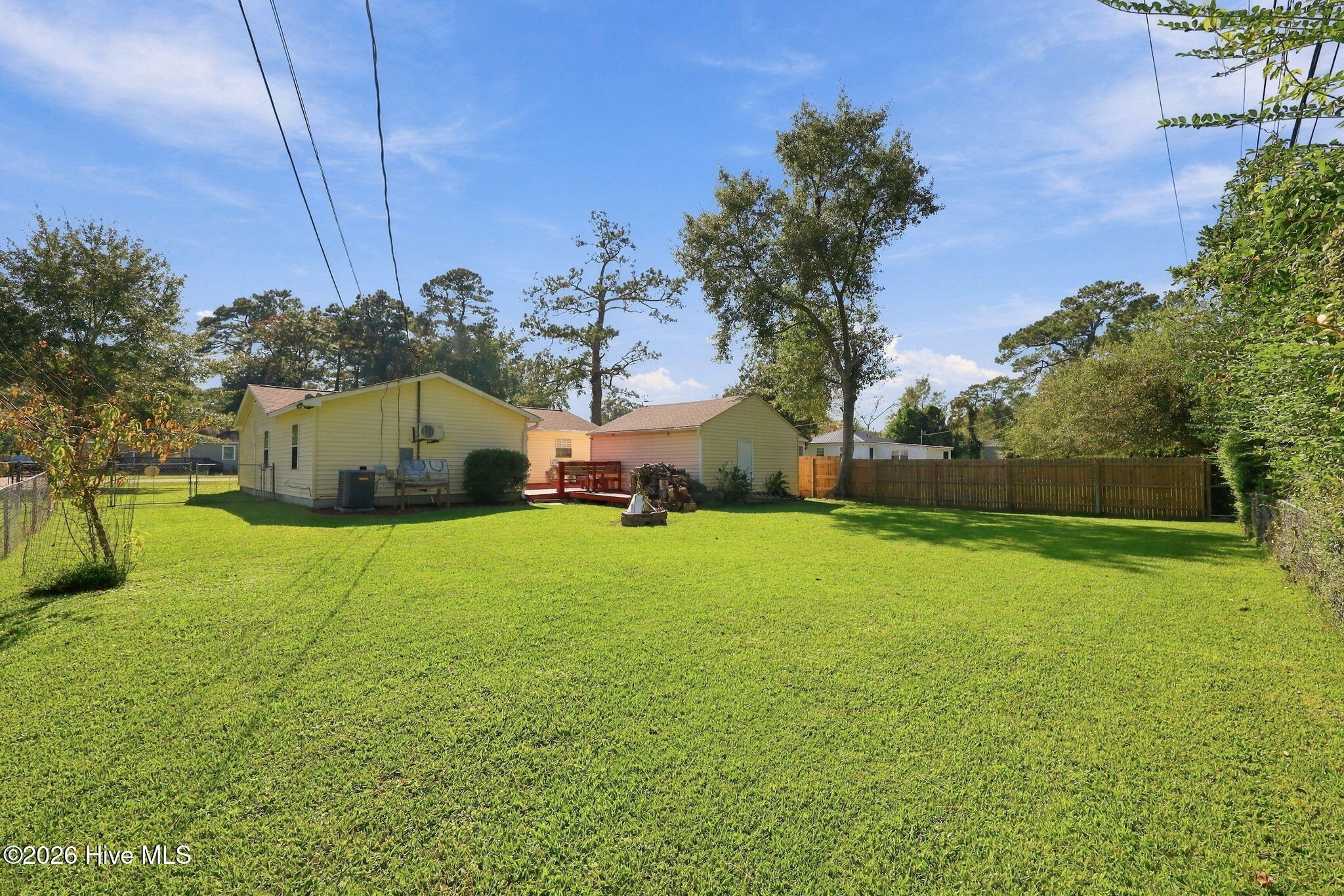 212 Kenneth Boulevard Property Photo 4