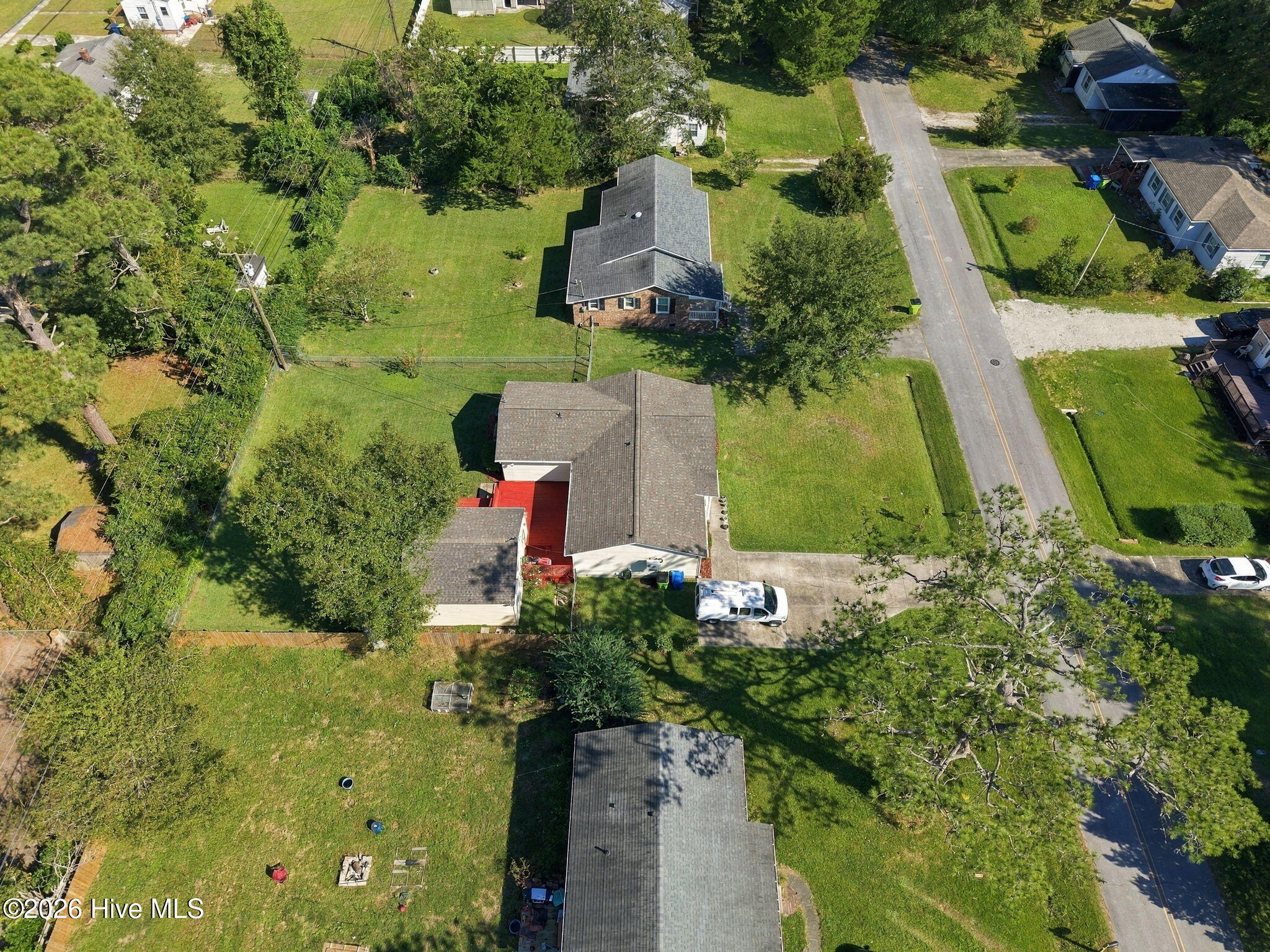 212 Kenneth Boulevard Property Photo 16