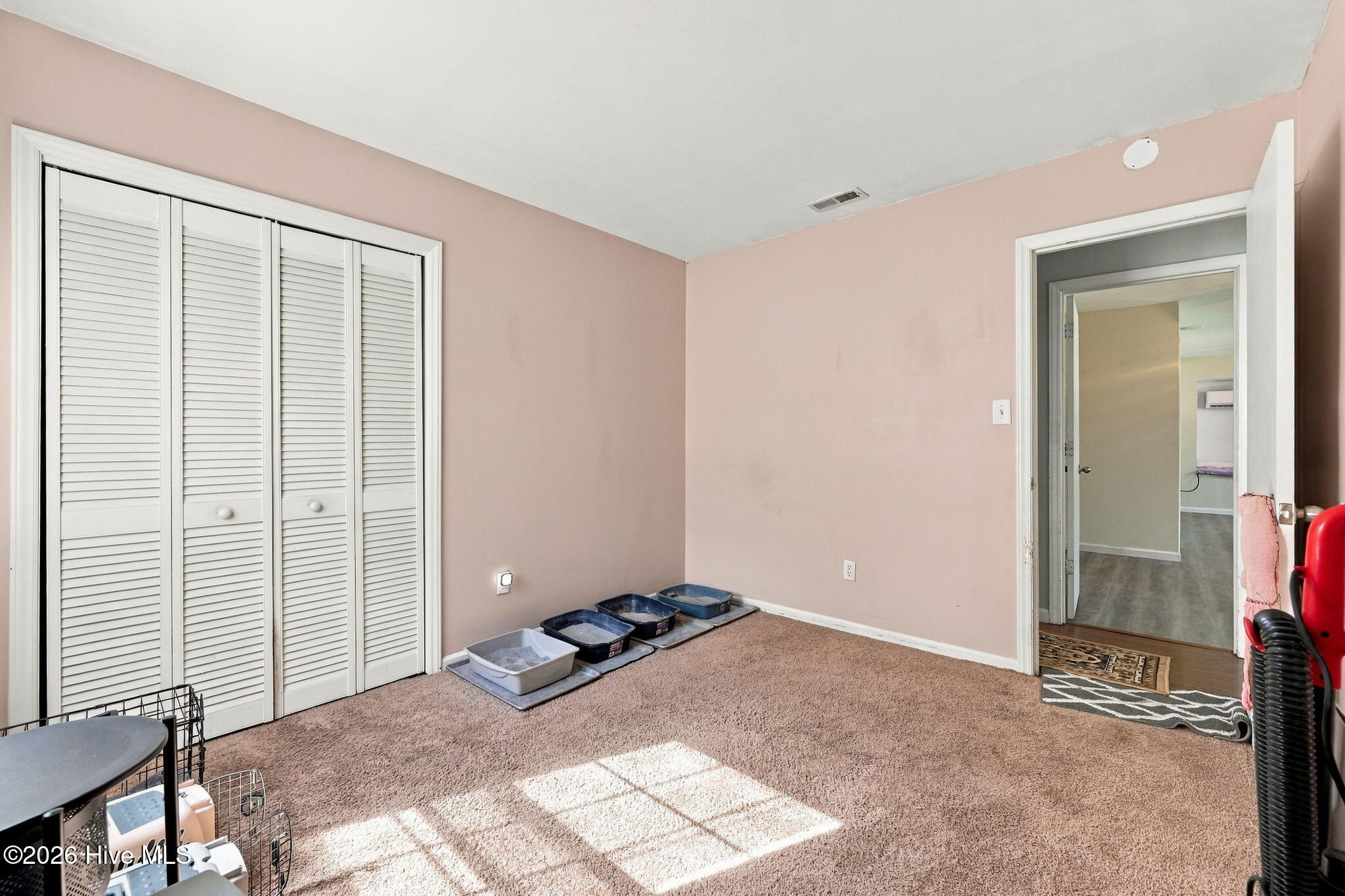 212 Kenneth Boulevard Property Photo 33