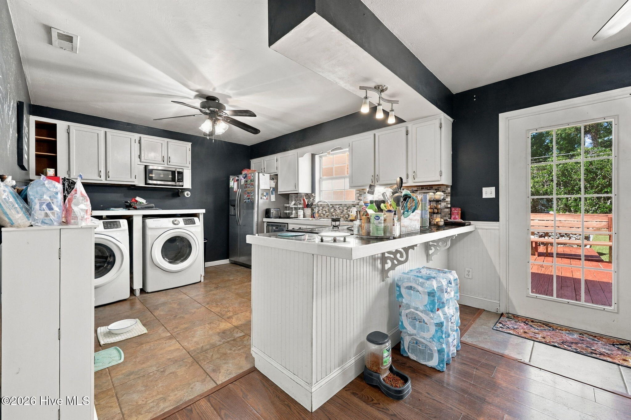 212 Kenneth Boulevard Property Photo 45