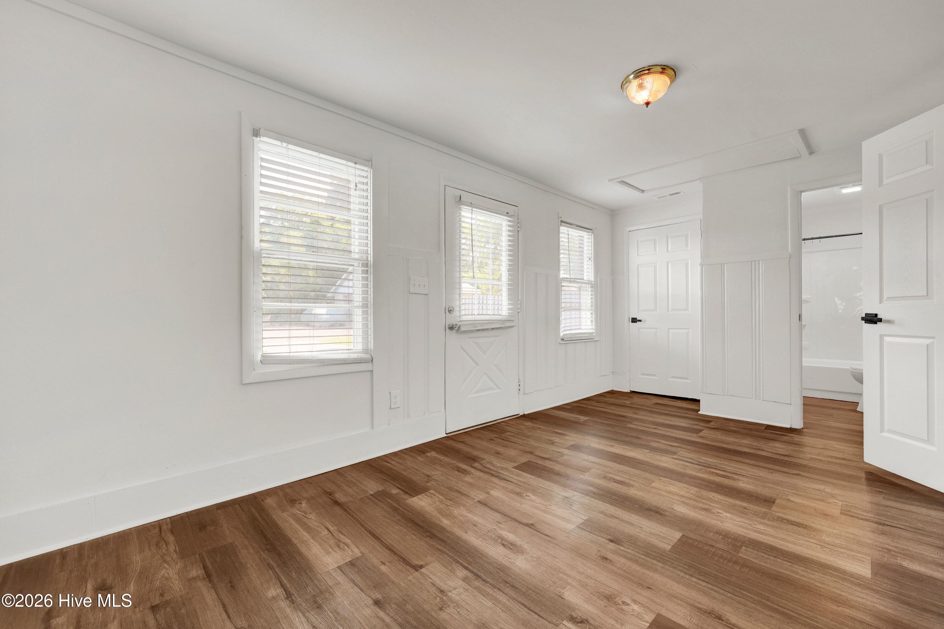1314 Queen Street Property Photo 24
