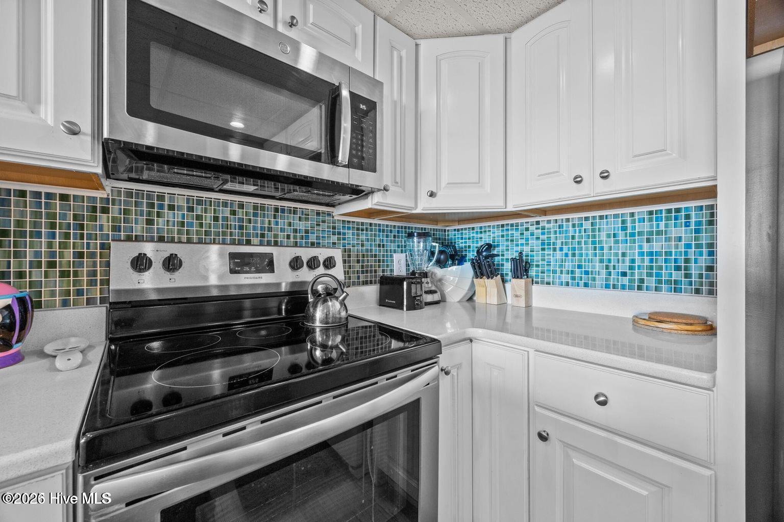 2000 New River Inlet Road 2206 Property Photo 9