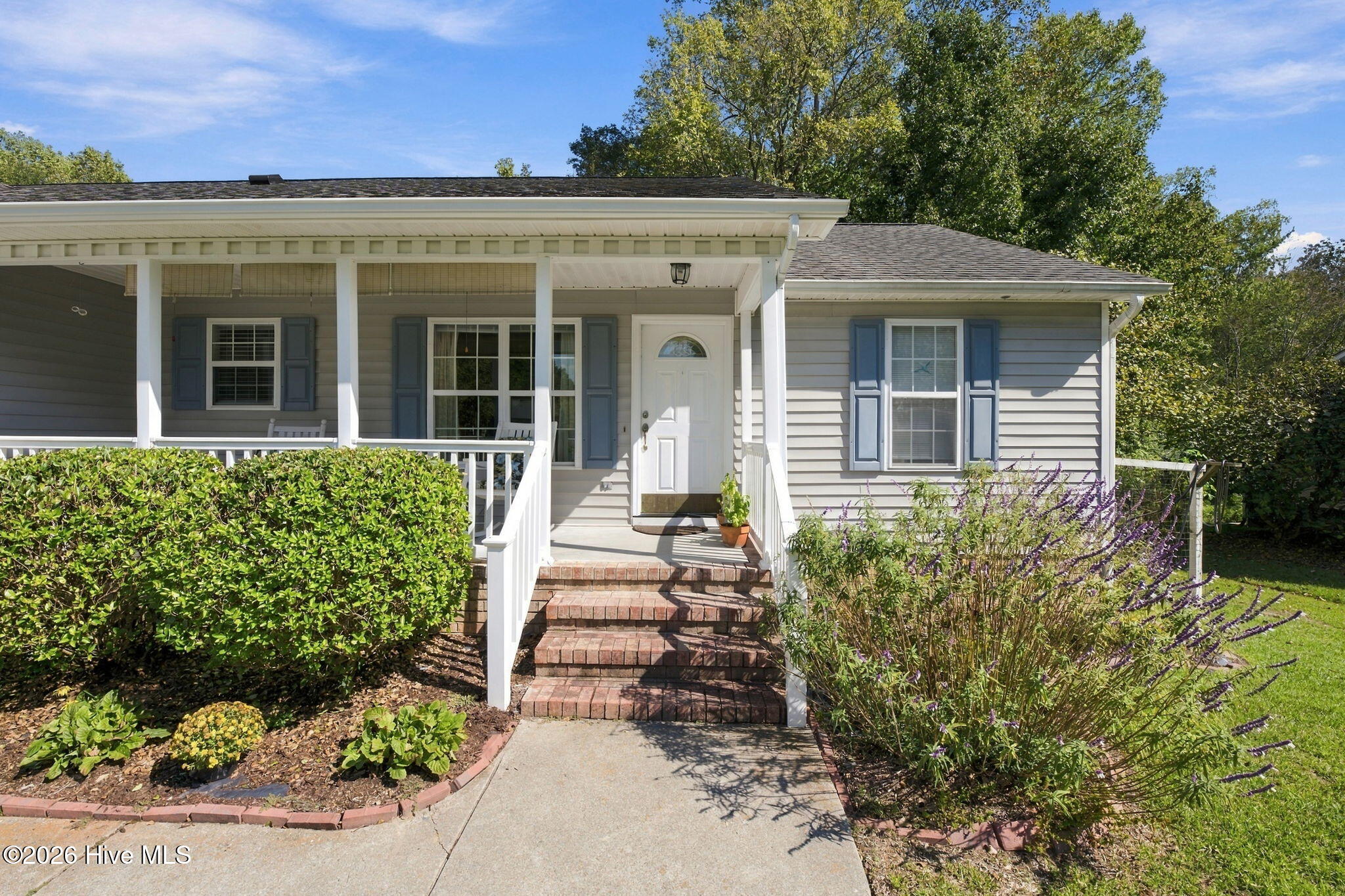 3910 Yarmouth Road Property Photo 6