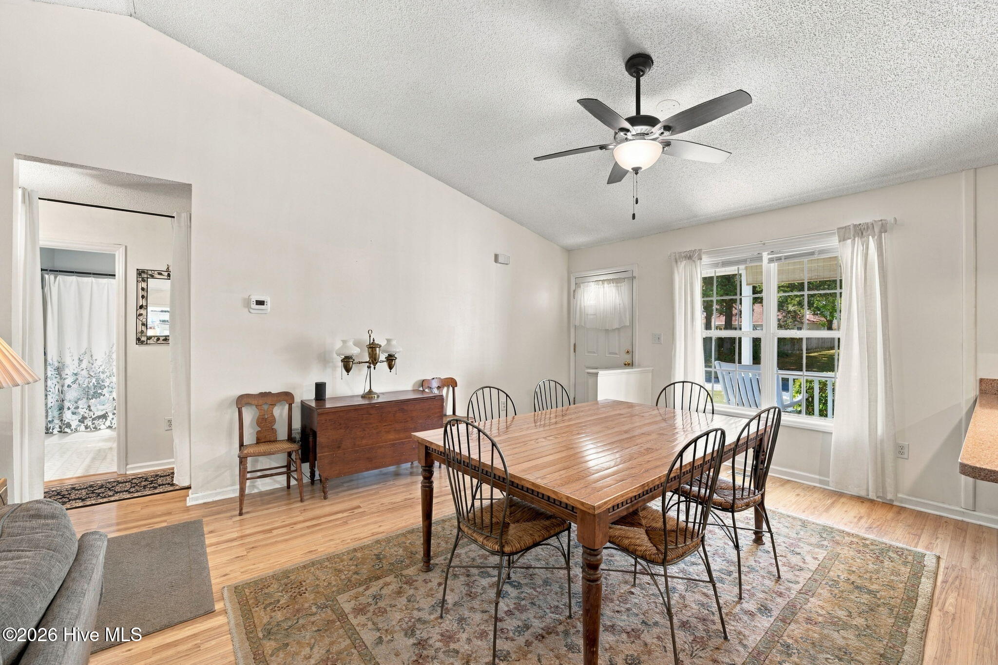 3910 Yarmouth Road Property Photo 15