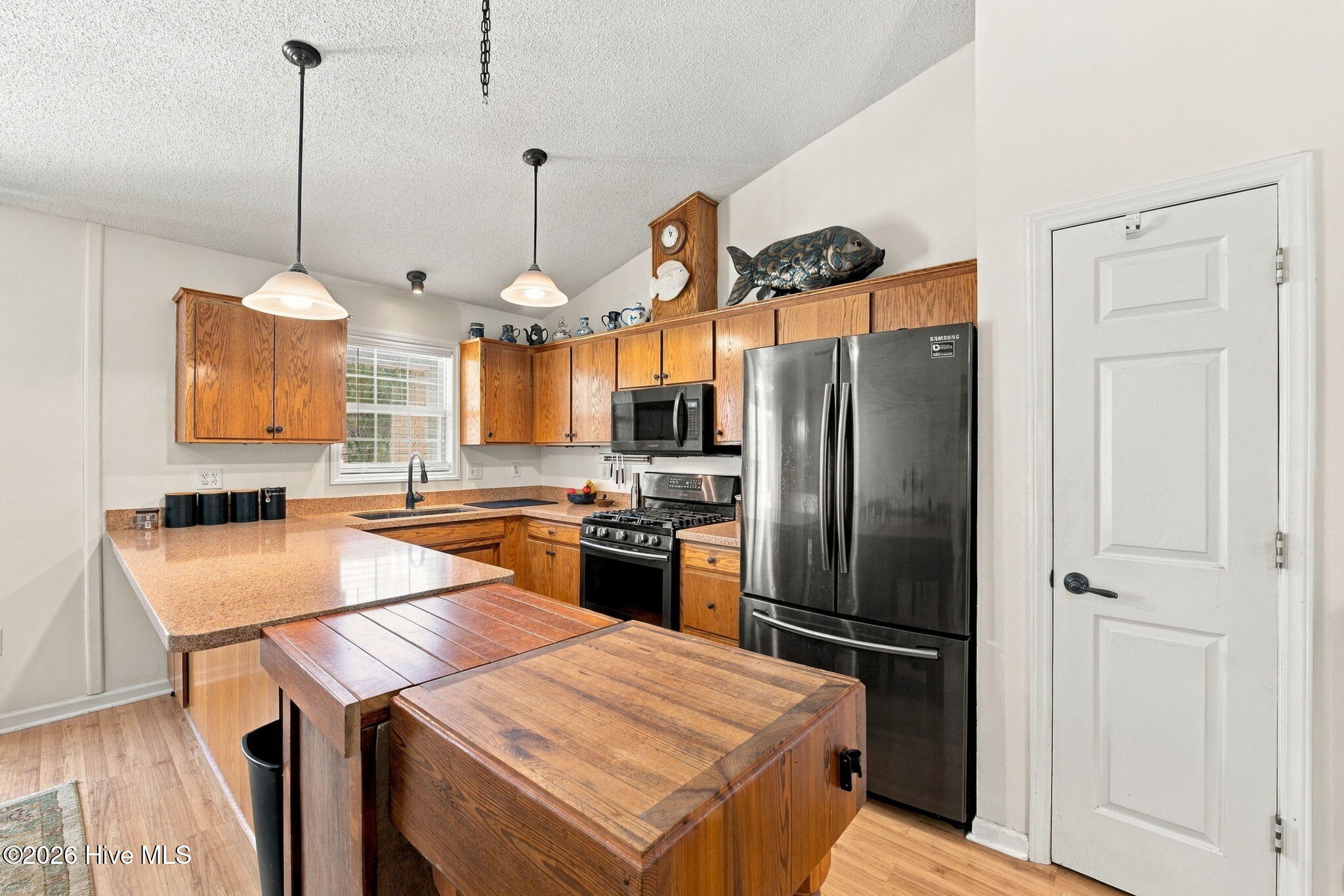 3910 Yarmouth Road Property Photo 16