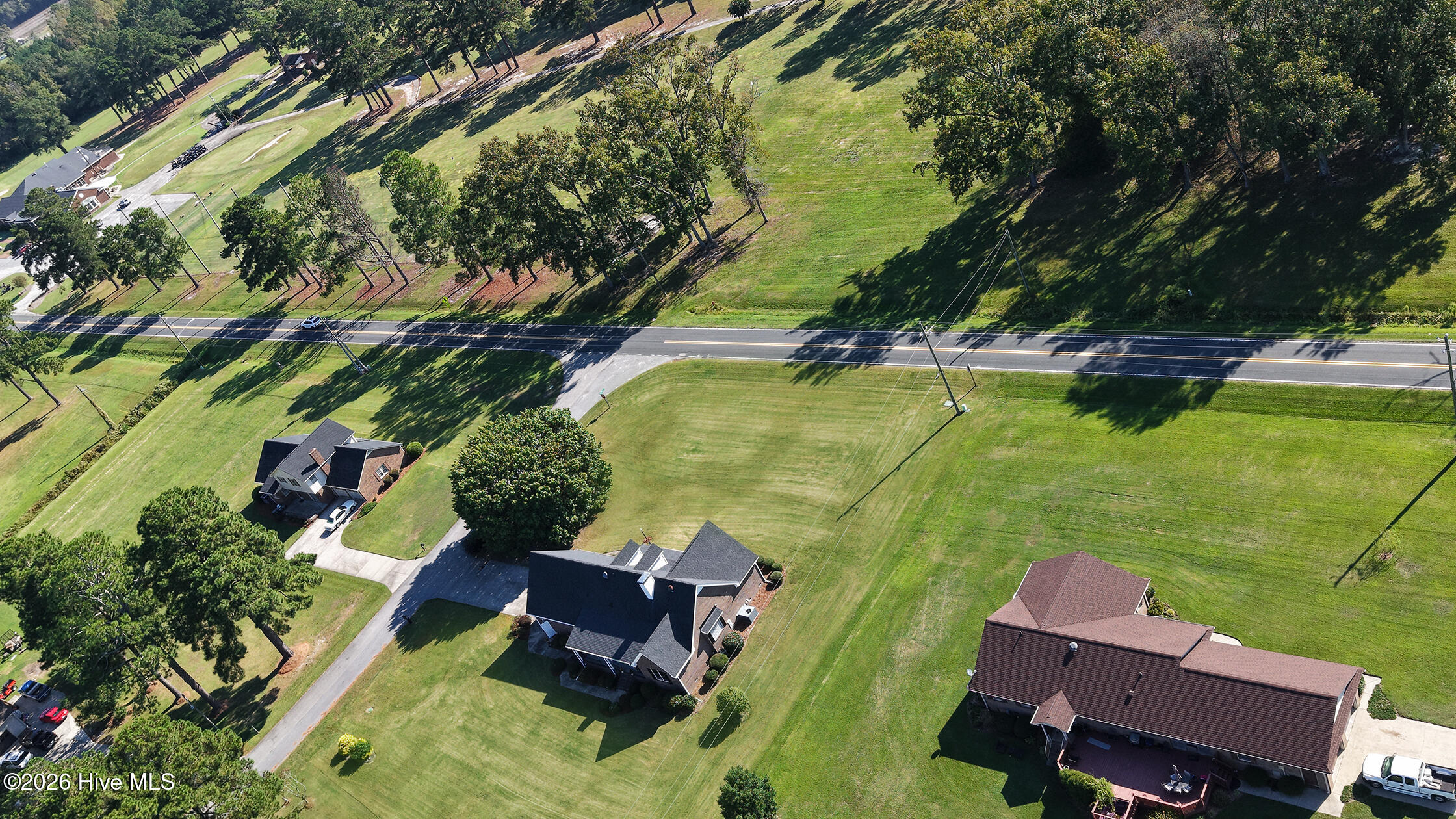 944 Country Club Drive Property Photo 16