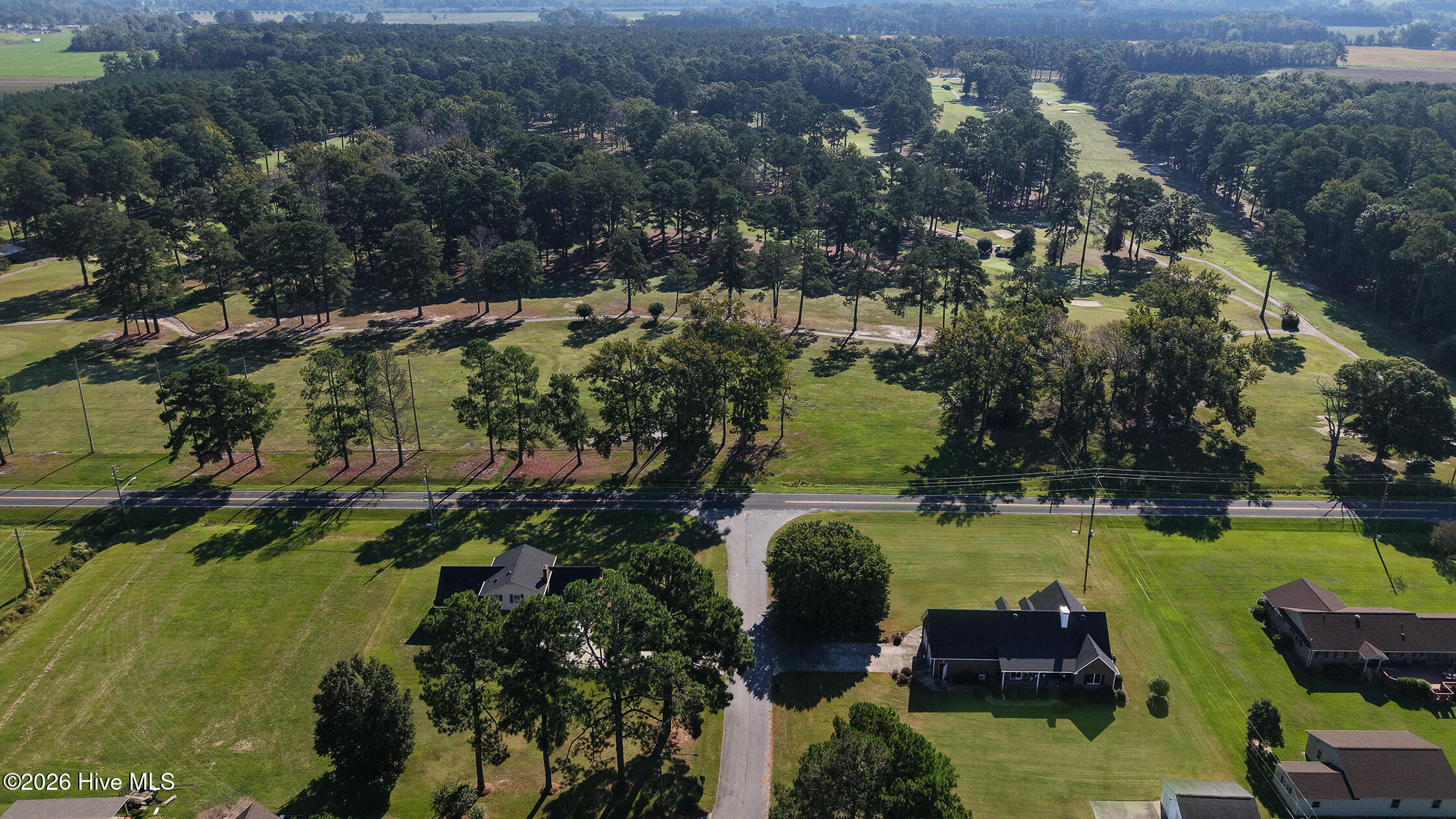 944 Country Club Drive Property Photo 17