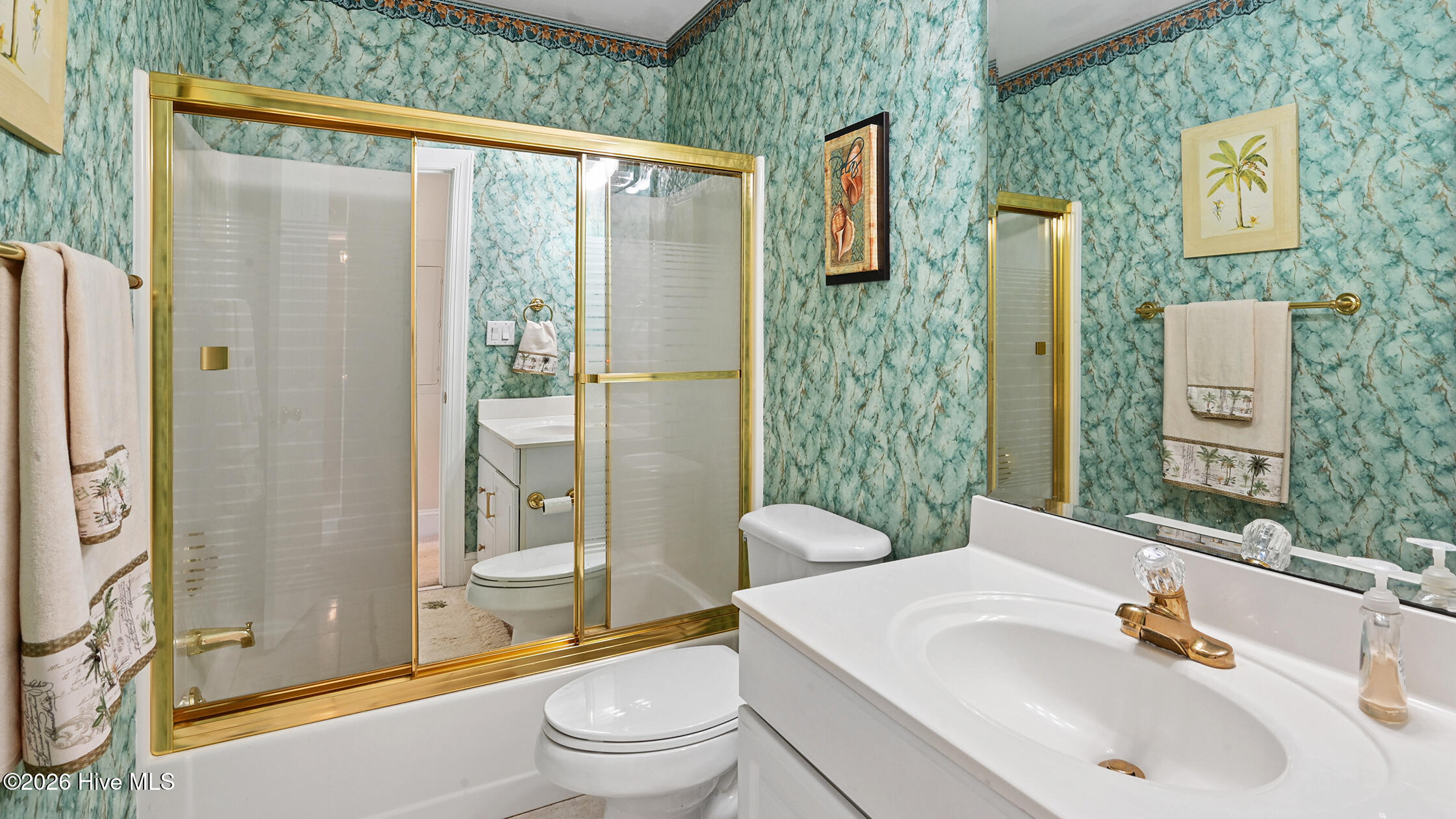 944 Country Club Drive Property Photo 46