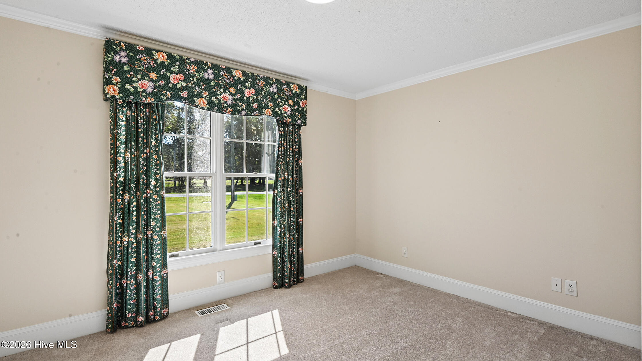 944 Country Club Drive Property Photo 51