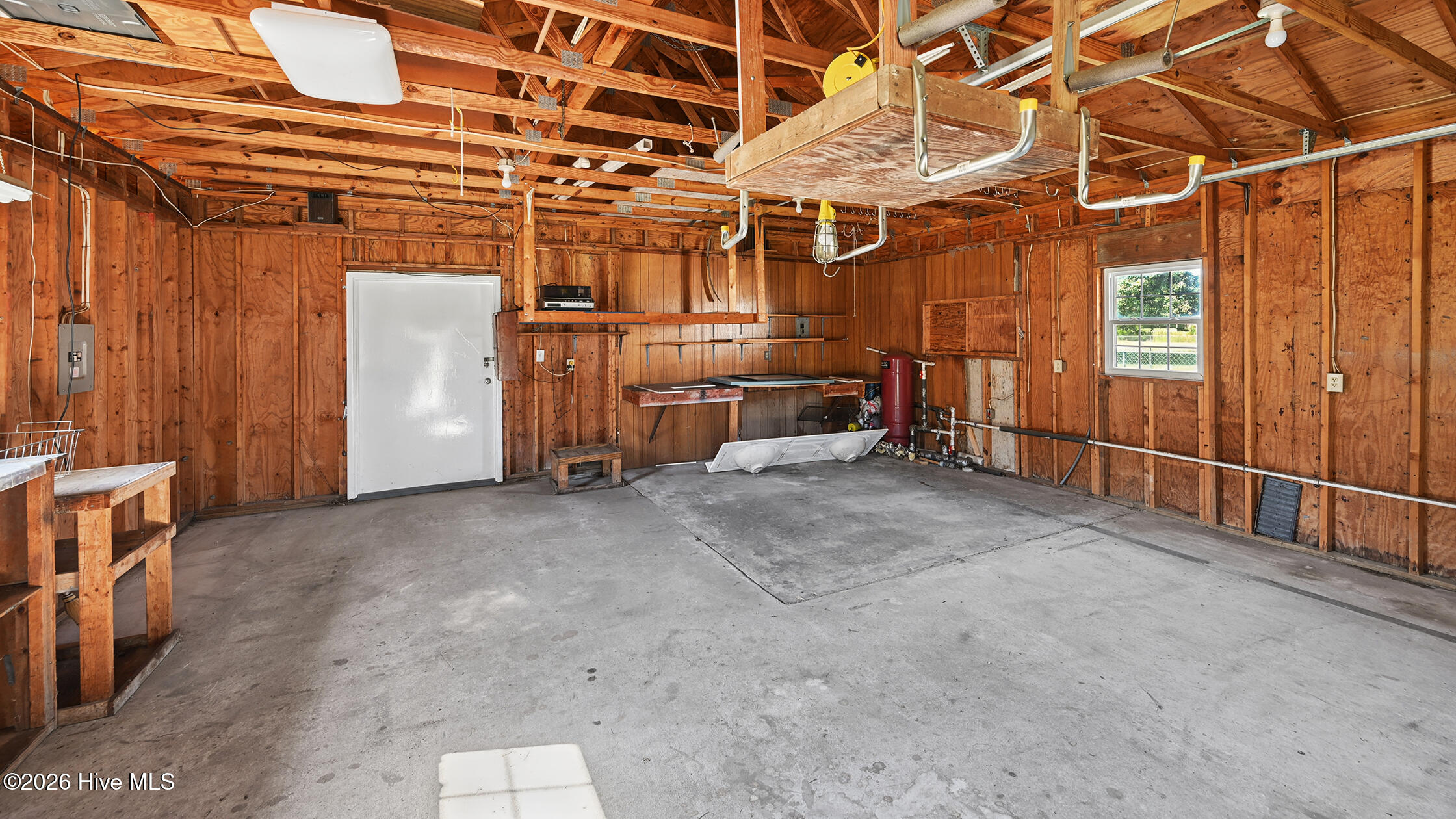 944 Country Club Drive Property Photo 60