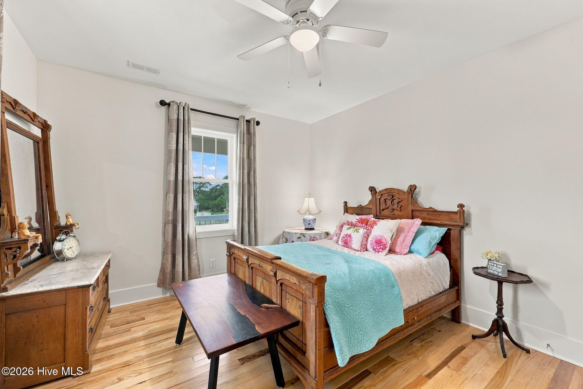 916 Calamanda Court Property Photo 16