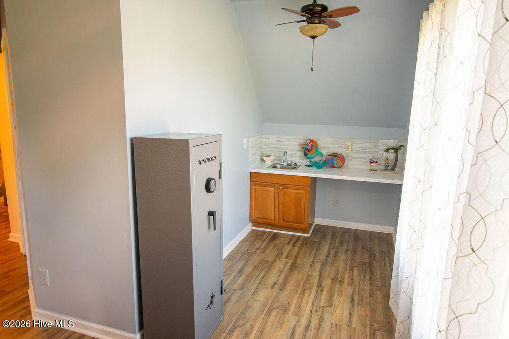 195 Godfrey Boulevard Property Photo 32