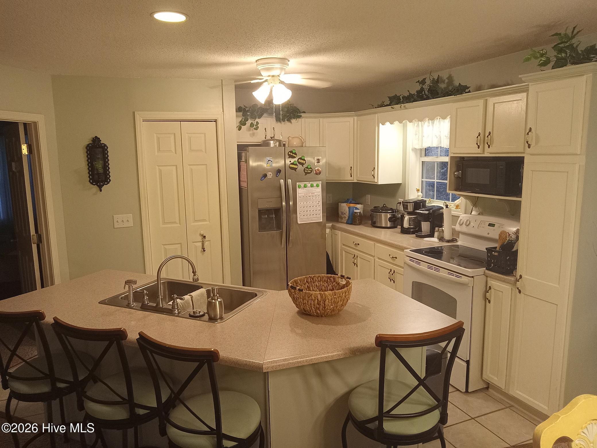 38 Chase Lane Property Photo 5