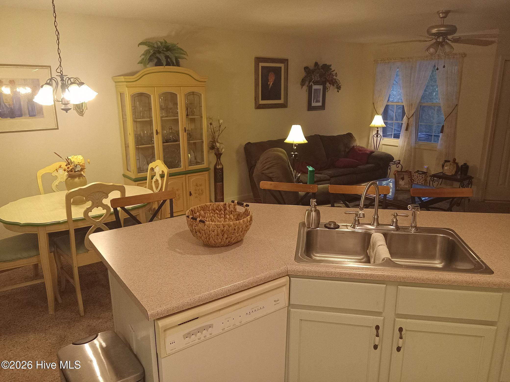 38 Chase Lane Property Photo 6