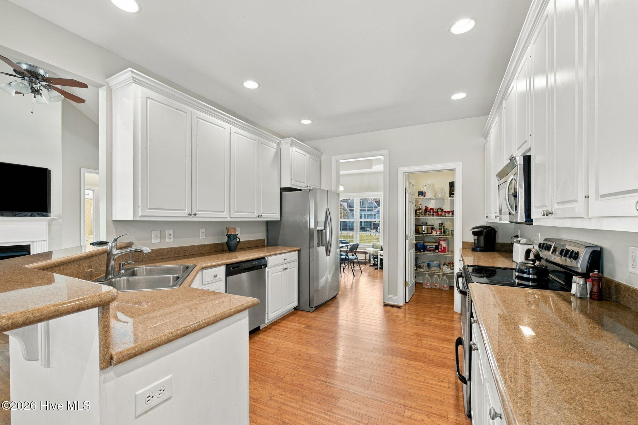 124 Mom Lane Property Photo 10