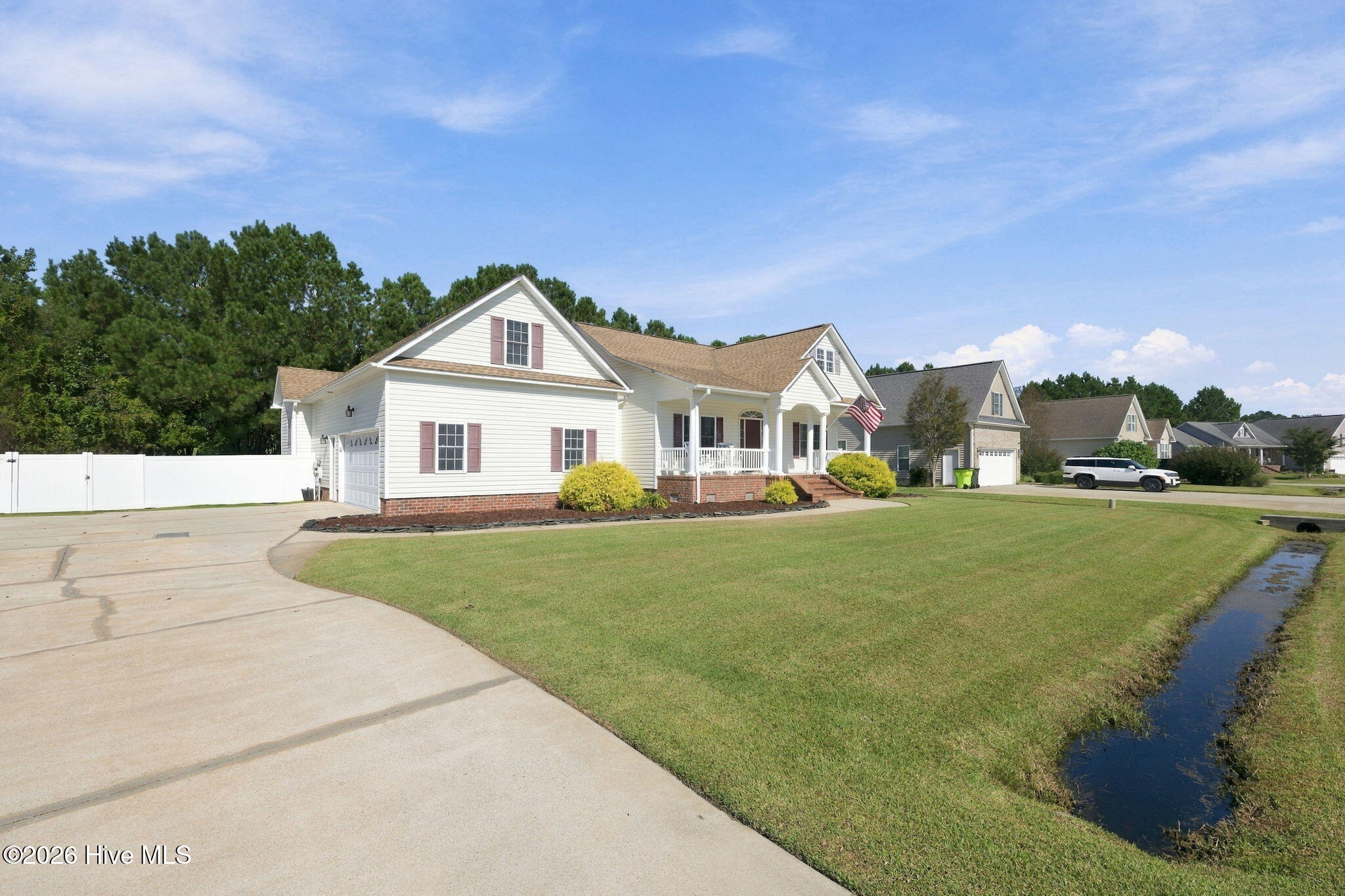 124 Mom Lane Property Photo 43