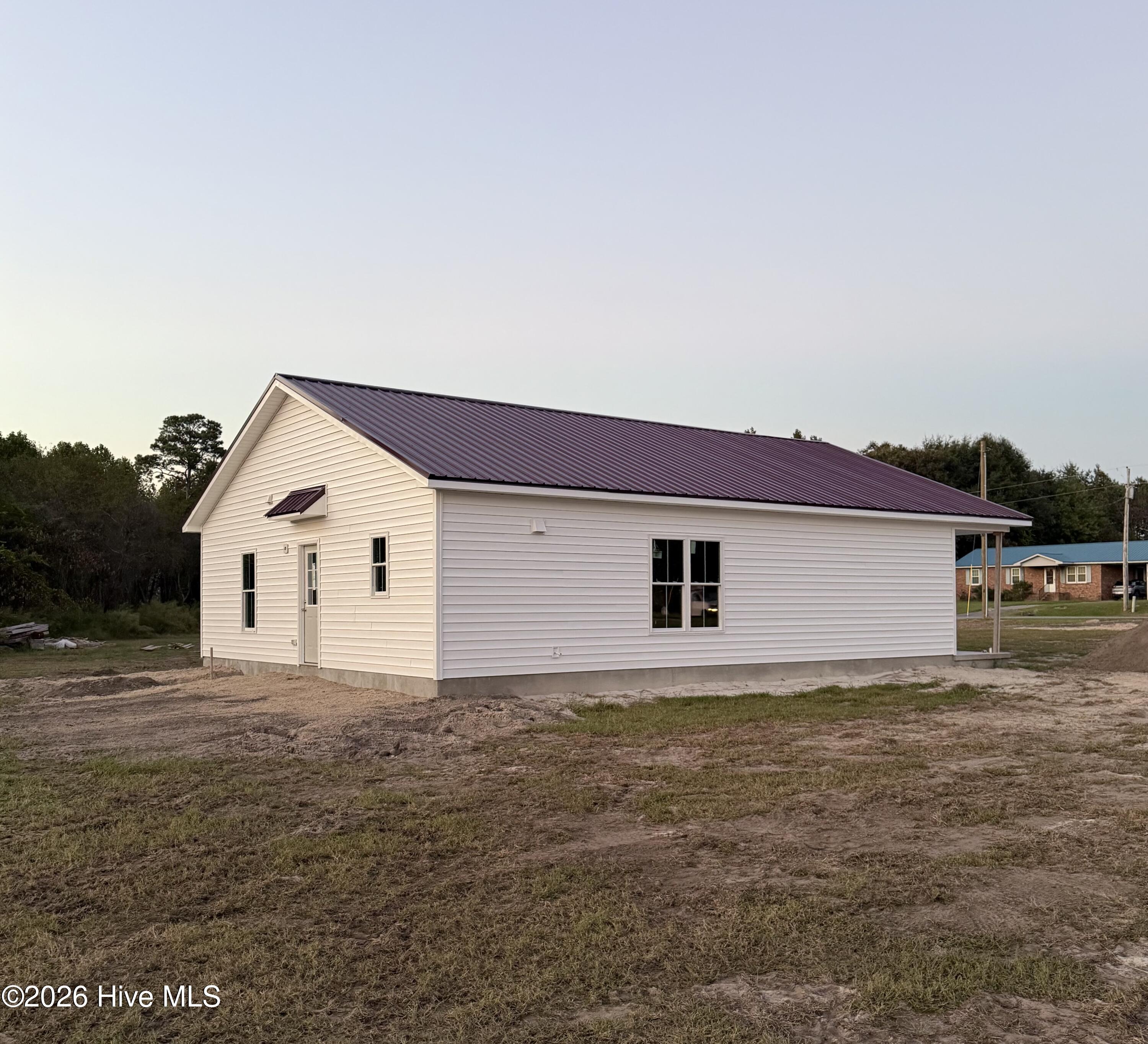 1355 Roosevelt Spain Road Property Photo 4