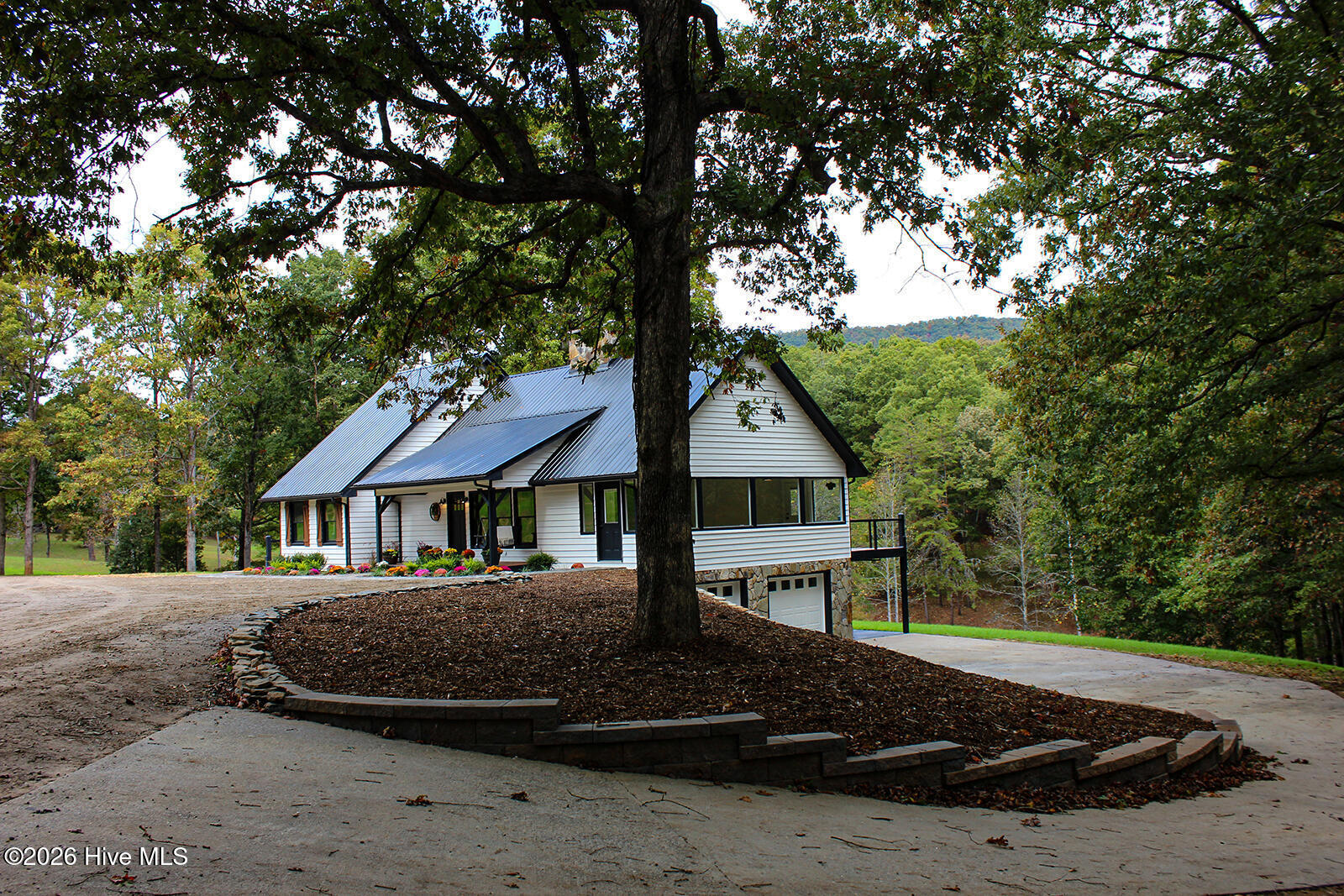 121 Wolfcreek Road Property Photo 10