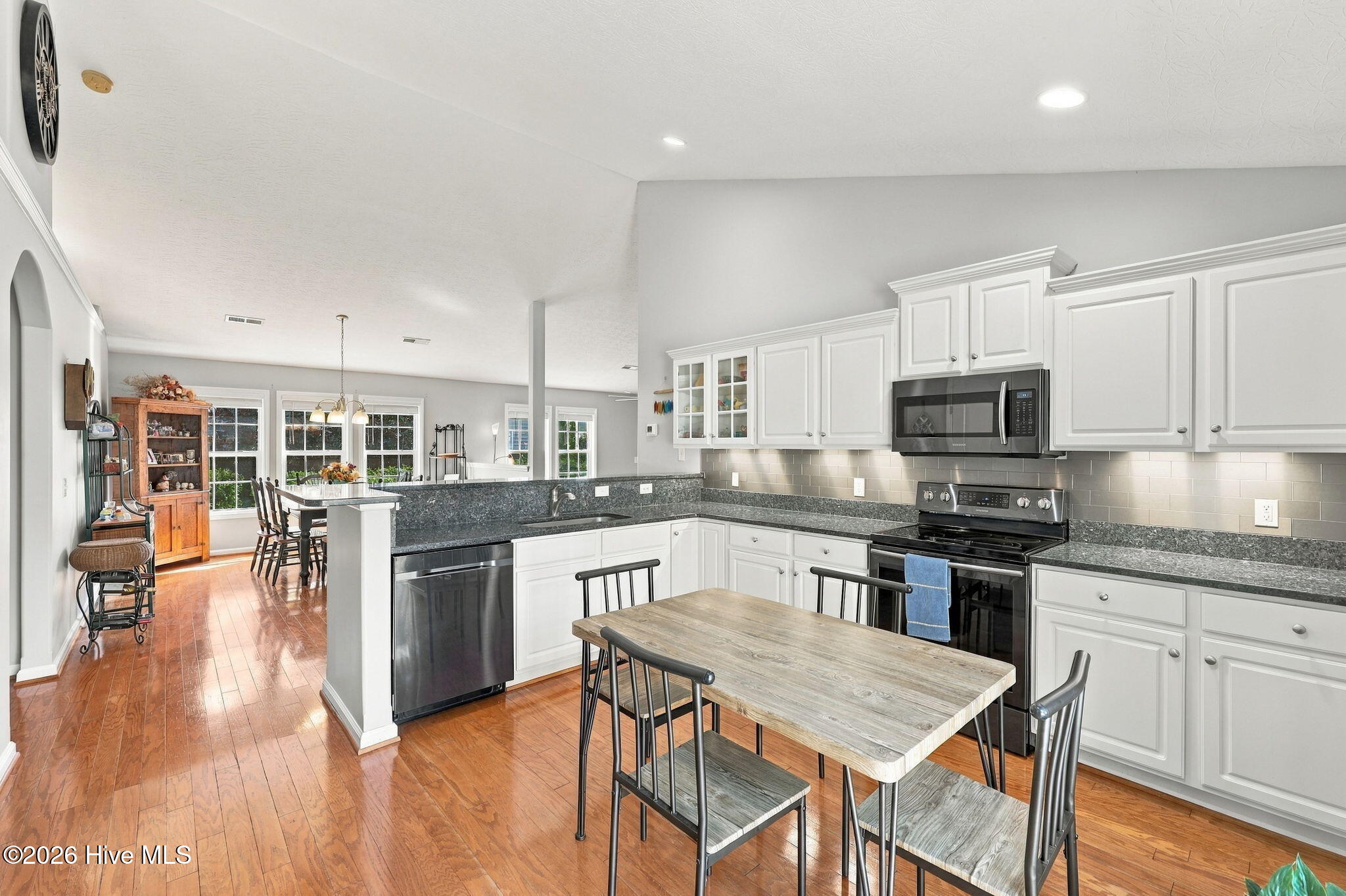 116 Mulberry Circle Property Photo 12