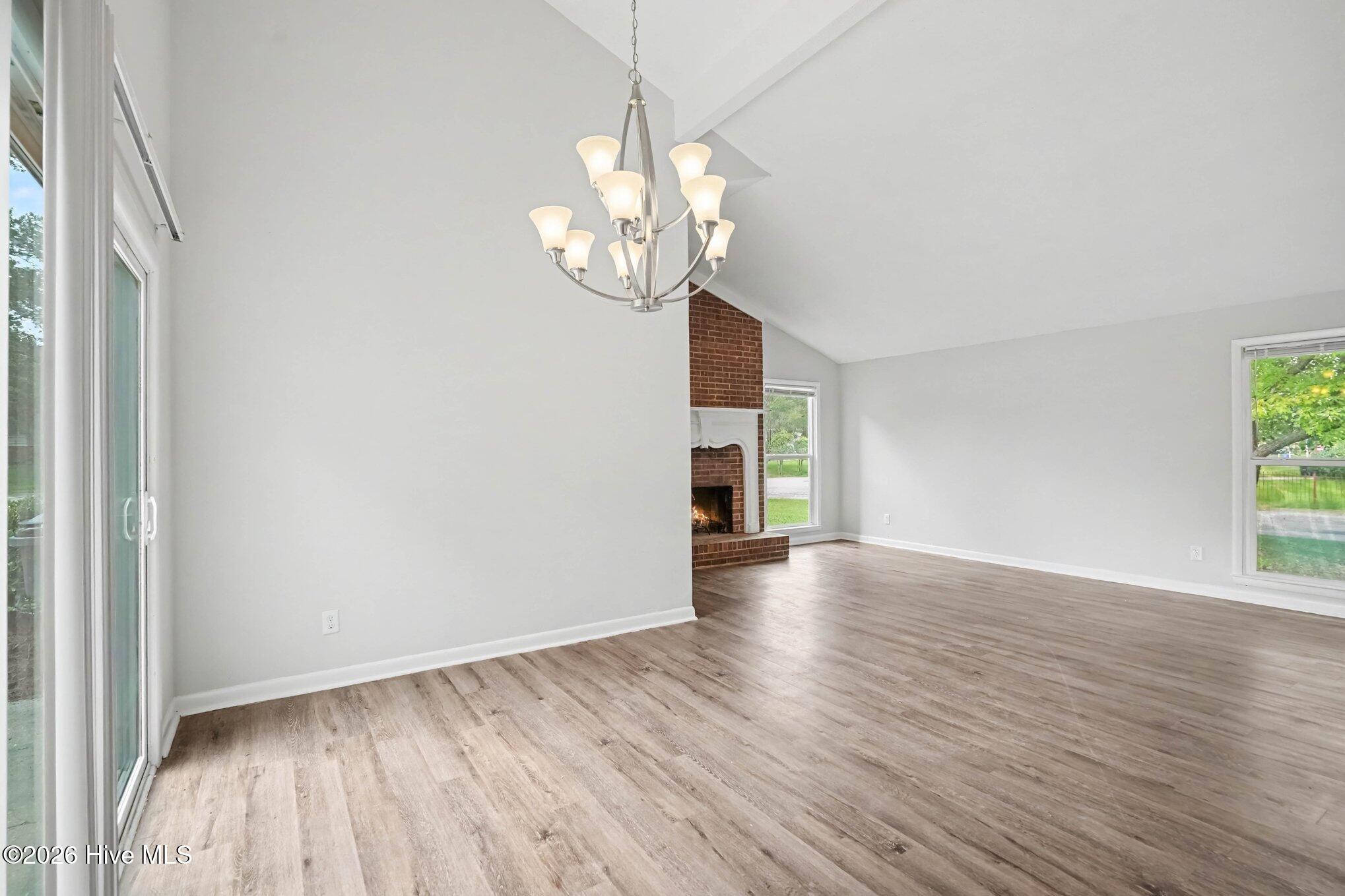 108 Deerfield Drive Property Photo 8