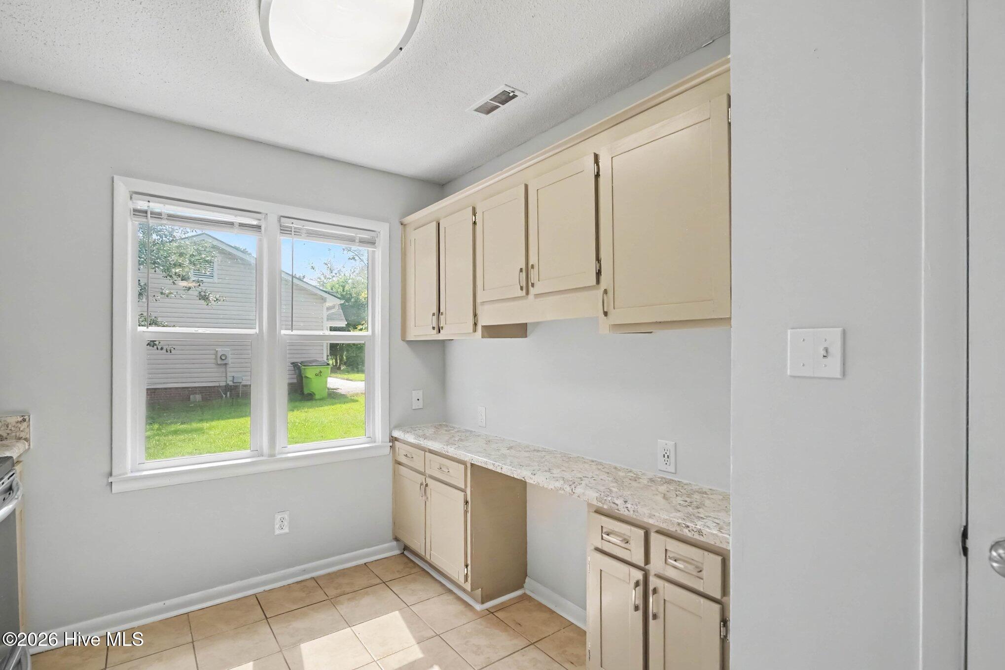108 Deerfield Drive Property Photo 12