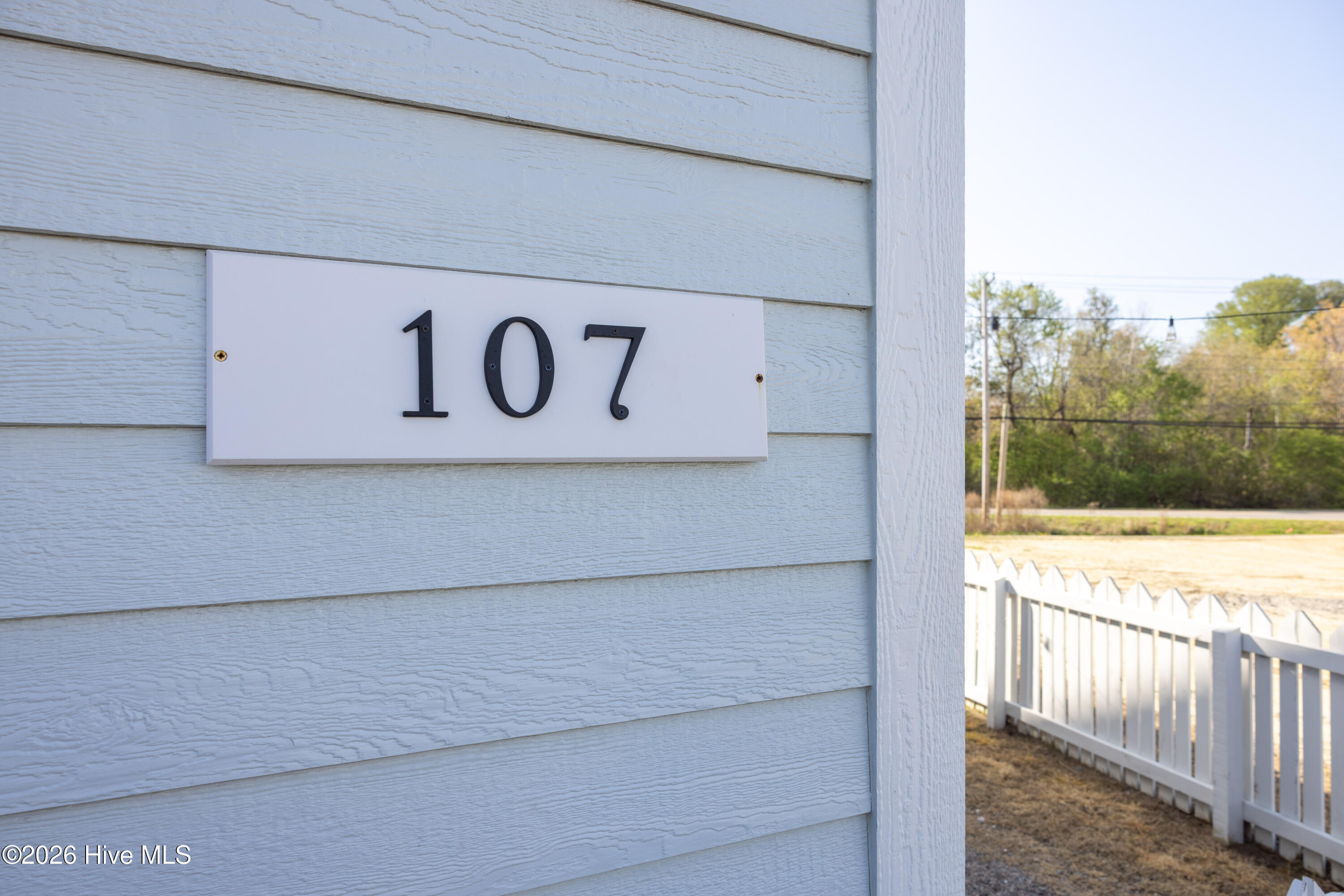 107 Stonewall Lane Property Photo 3