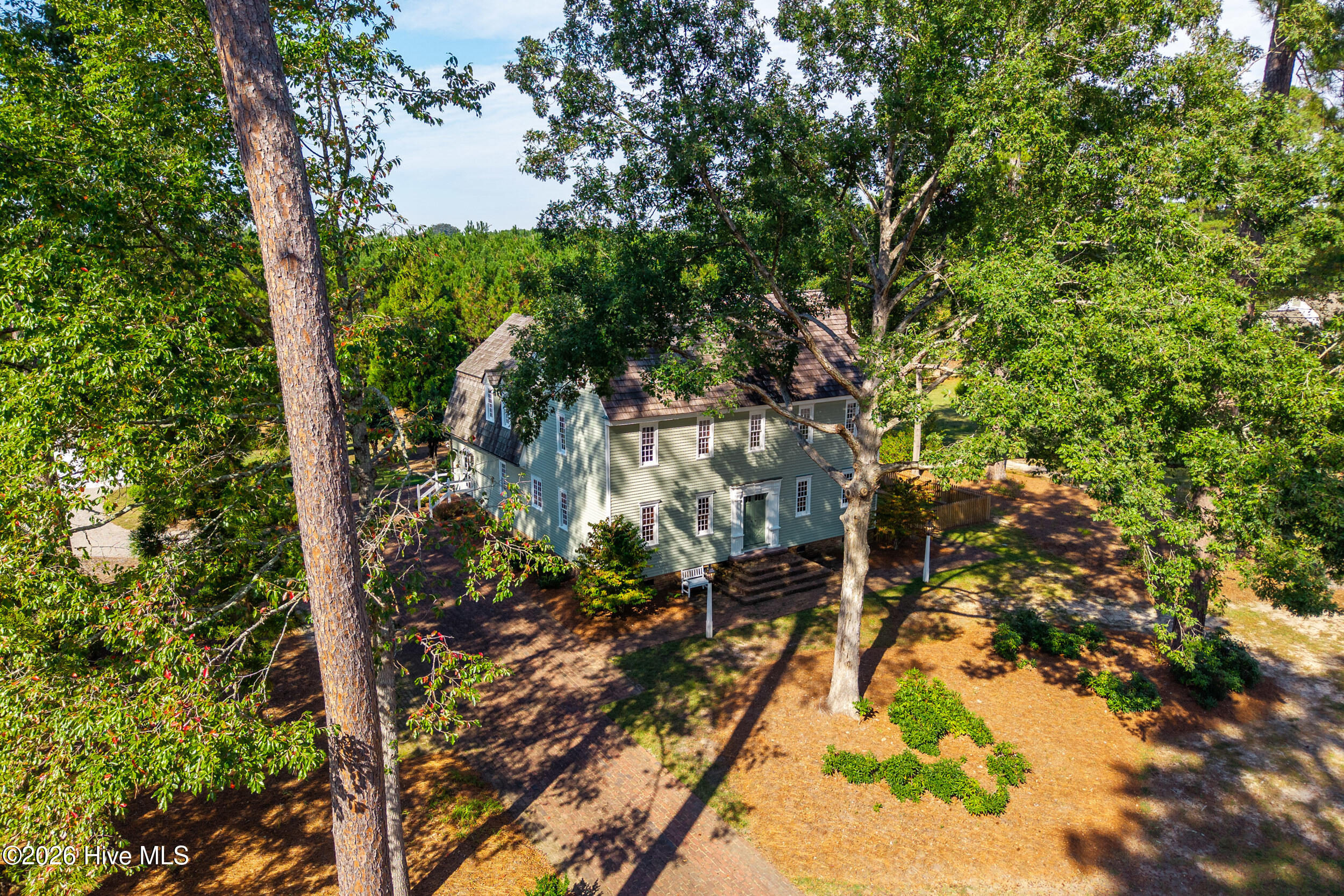 1516 Colony Drive Property Photo 7
