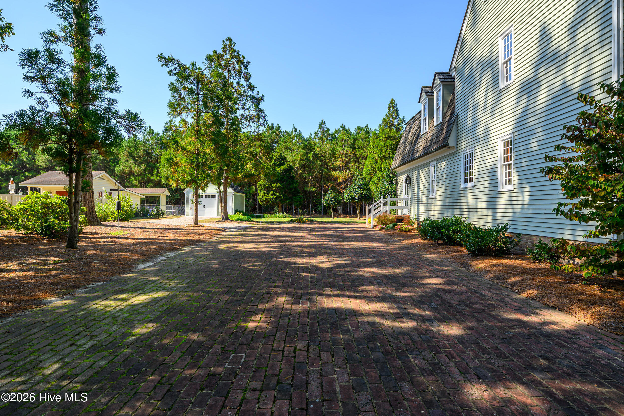 1516 Colony Drive Property Photo 31