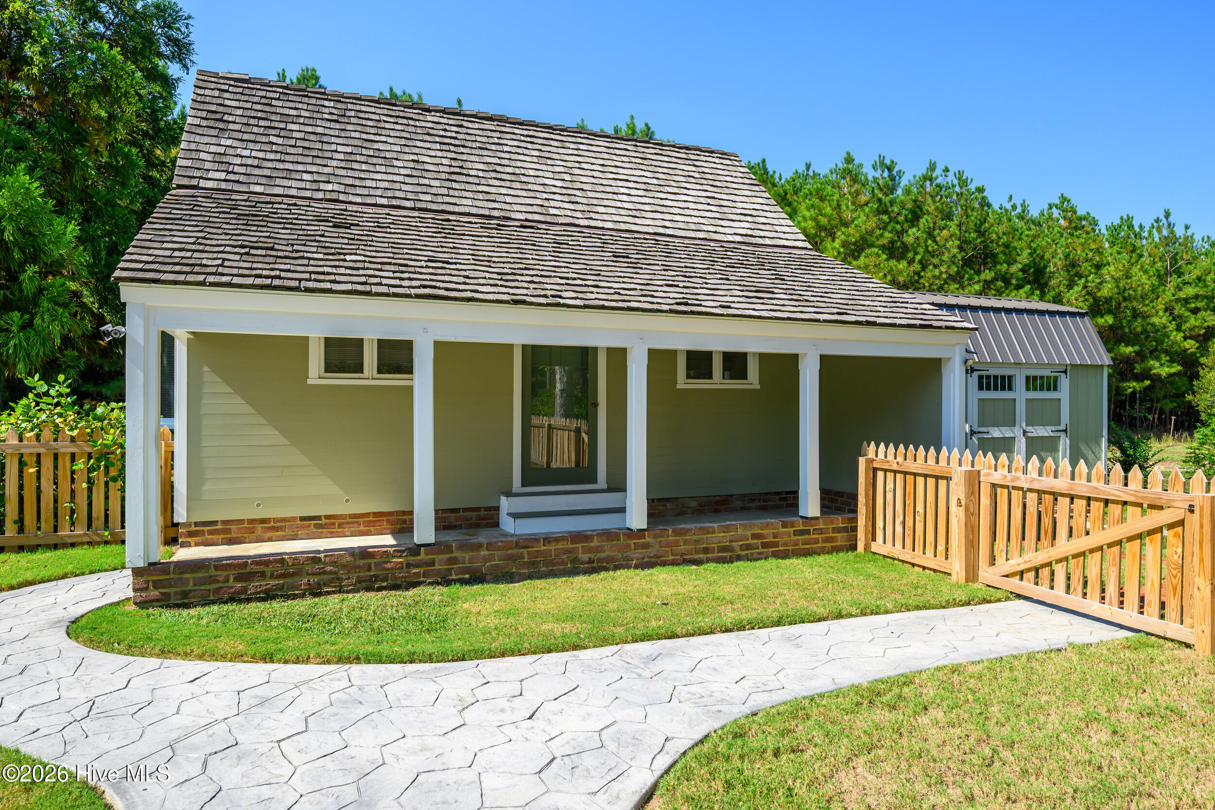 1516 Colony Drive Property Photo 37
