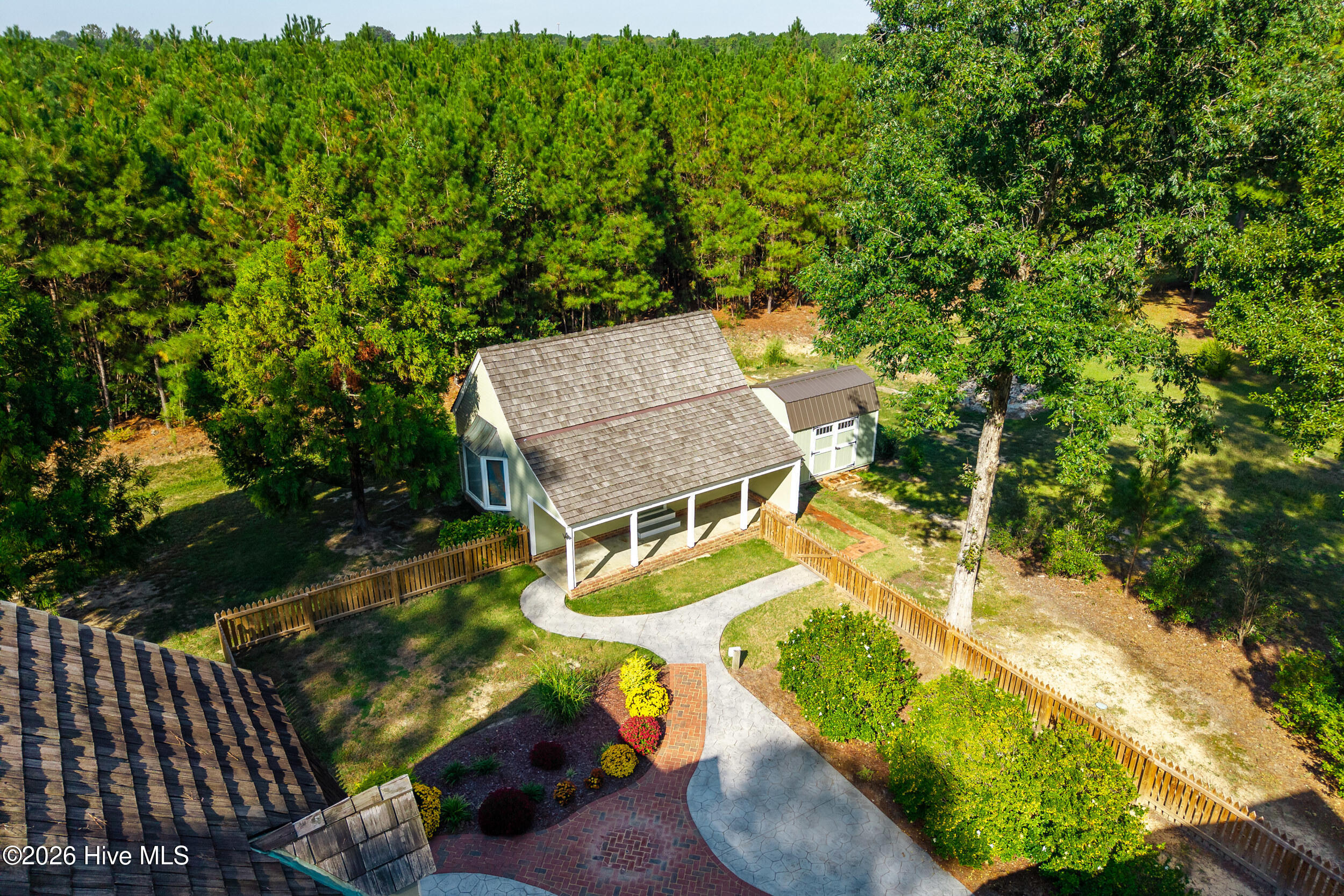 1516 Colony Drive Property Photo 44