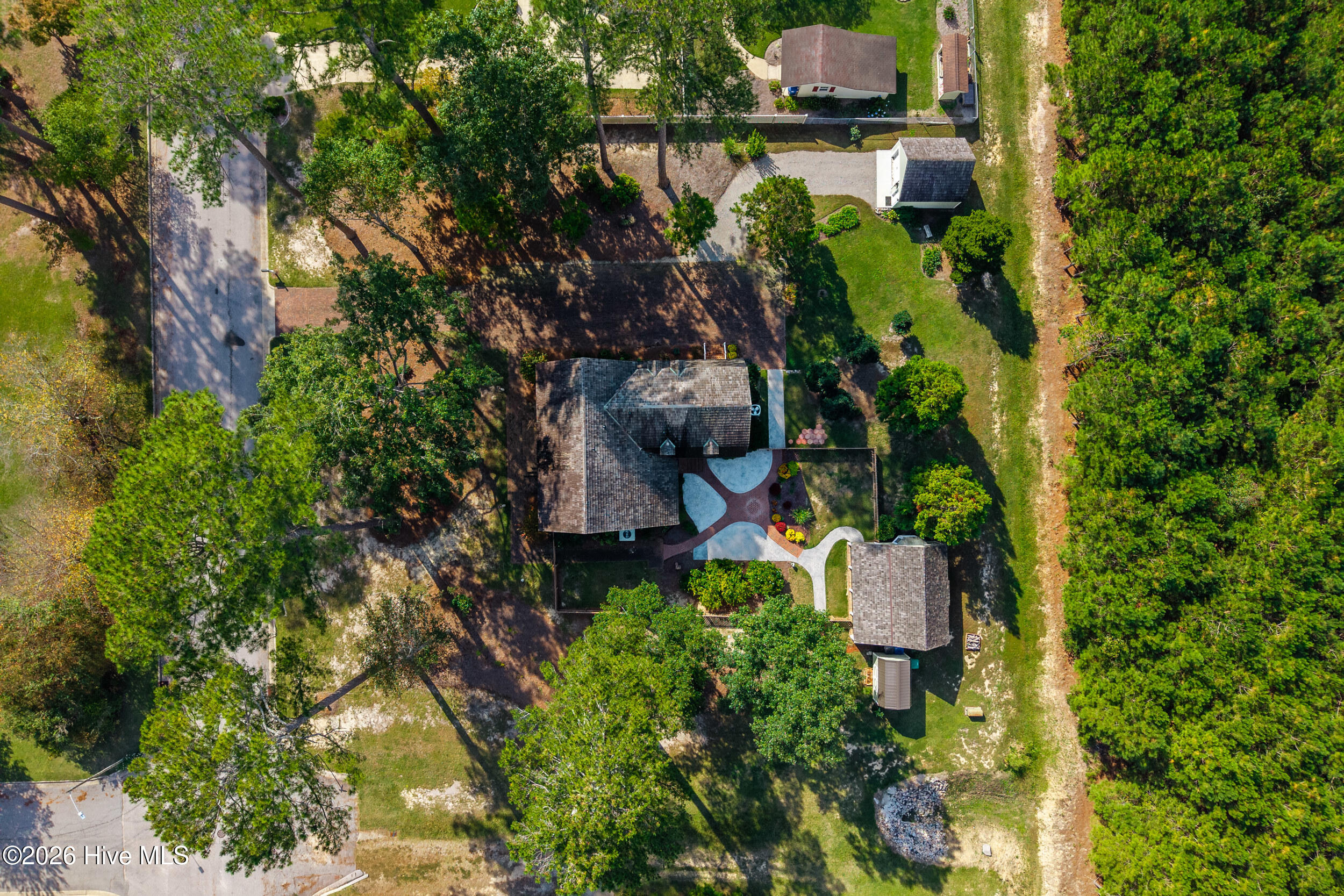 1516 Colony Drive Property Photo 45