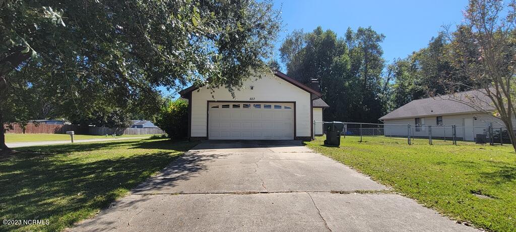 527 Raintree Circle Property Photo 2