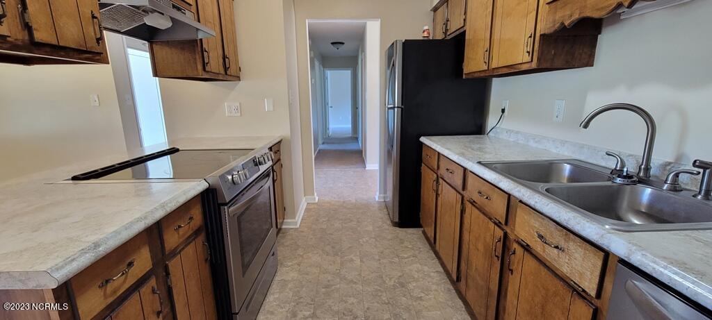 527 Raintree Circle Property Photo 12